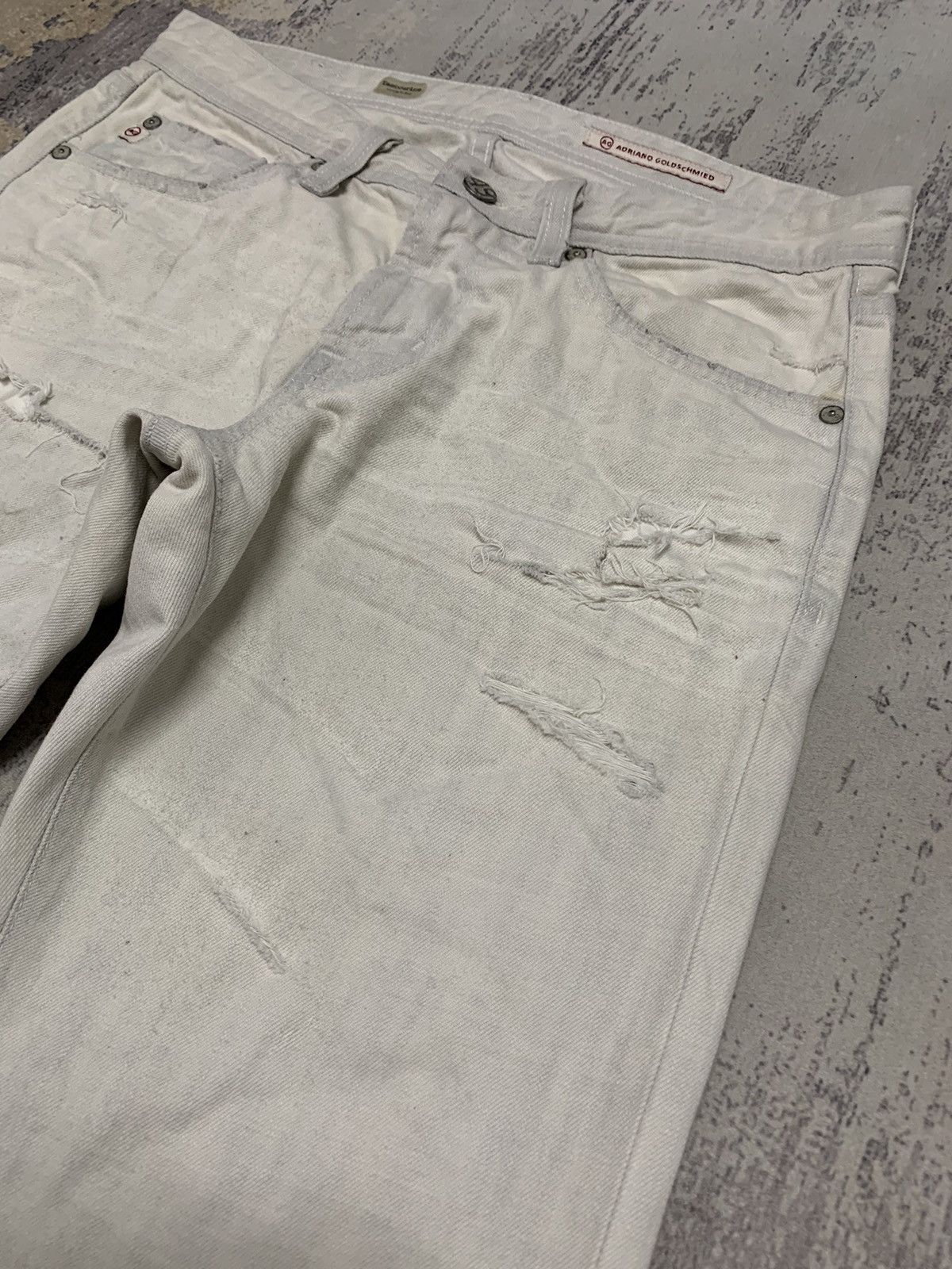 AG Adriano Goldschmied AG Adriano Goldschmied Distressed Denim Jean 31x33.5 Size US 31 - 9 Thumbnail