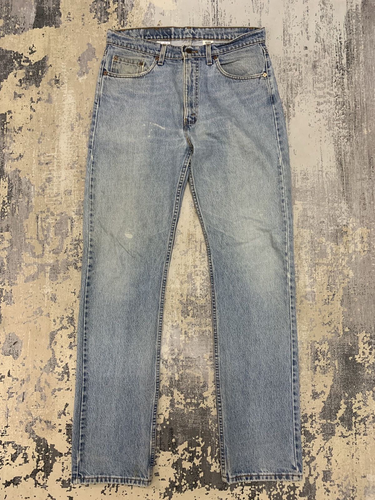 Levi's VTG Levi's 505 Made in USA Light Wash Jeans 34x35 Size US 34 / EU 50 - 1 Thumbnail