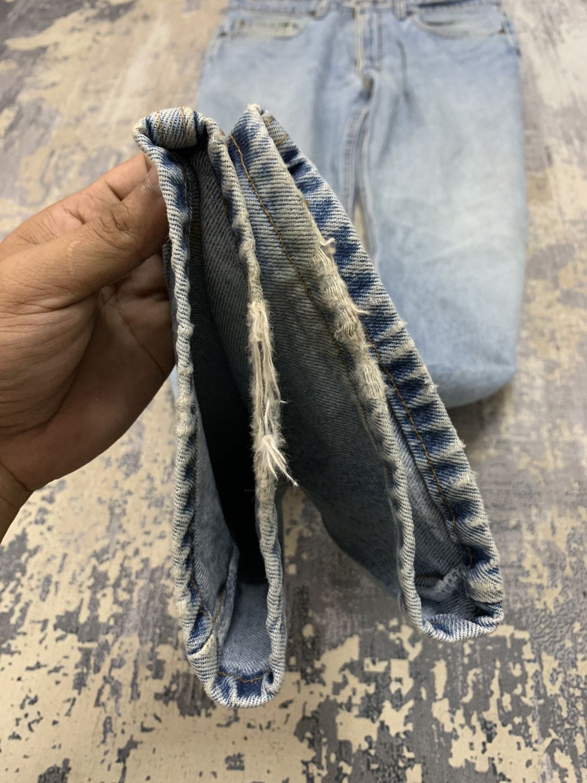 Levi's VTG Levi's 505 Made in USA Light Wash Jeans 34x35 Size US 34 / EU 50 - 5 Thumbnail