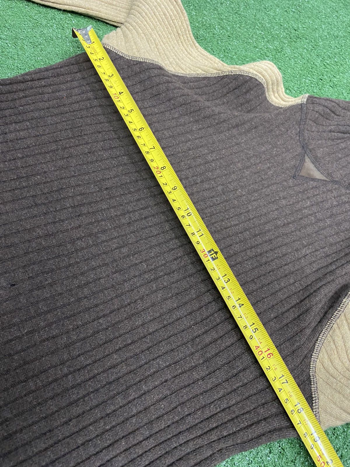 Moschino Moschino Sweatshirt Turtleneck Leather Elbow Padding Wool Size US L / EU 52-54 / 3 - 12 Thumbnail