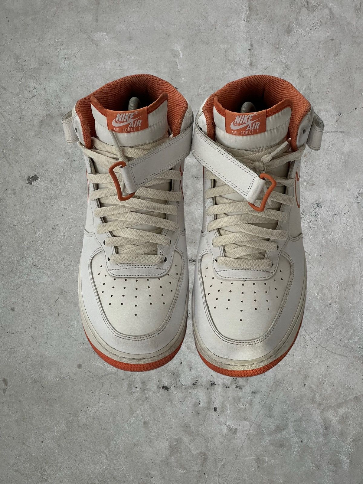 Nike Older Air Force 1 Mid Size US 9.5 / EU 42-43 - 3 Thumbnail