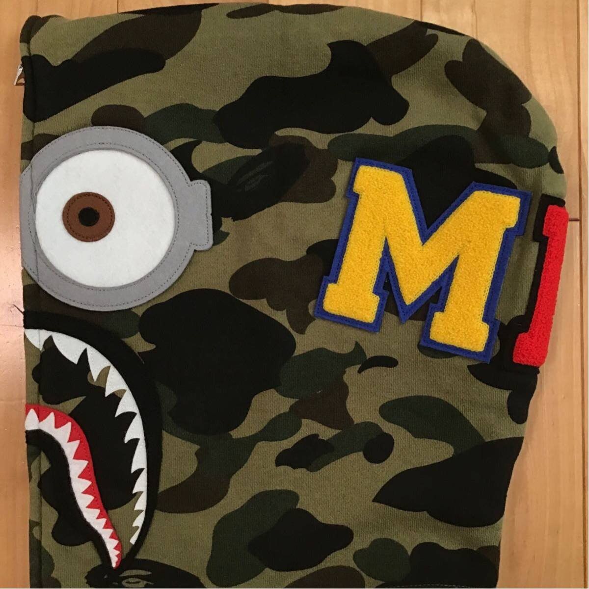 Bape BAPE × Minion Shark full zip hoodie 1st camo green APE Size US L / EU 52-54 / 3 - 5 Thumbnail