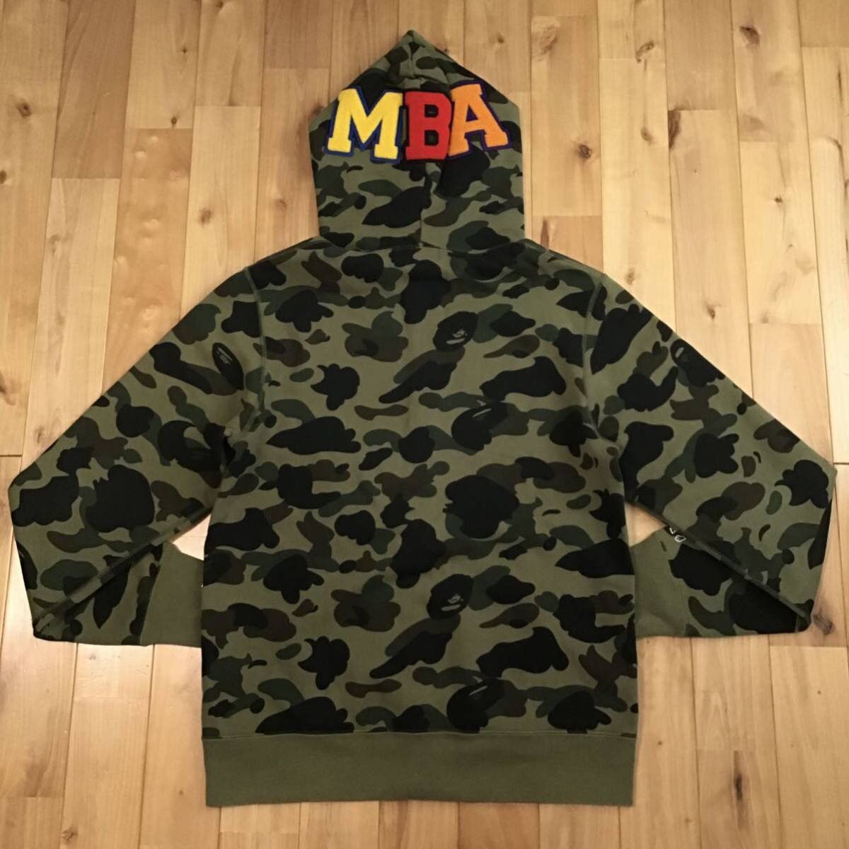 Bape BAPE × Minion Shark full zip hoodie 1st camo green APE Size US L / EU 52-54 / 3 - 2 Thumbnail