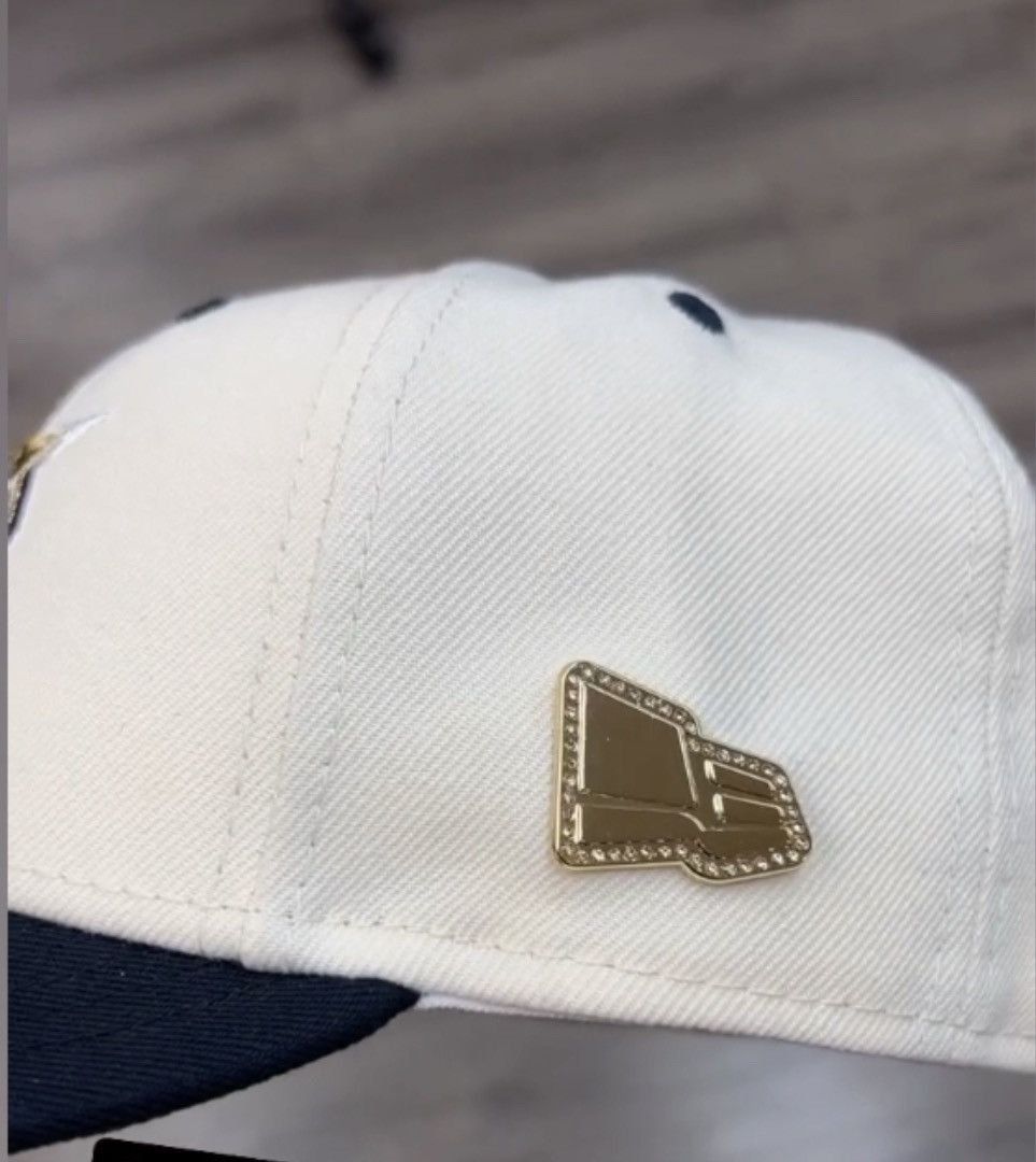 Hat Club × New Era New Era Flag Diamond Cover Fitted Hat Pin OS Size ONE SIZE - 1 Thumbnail