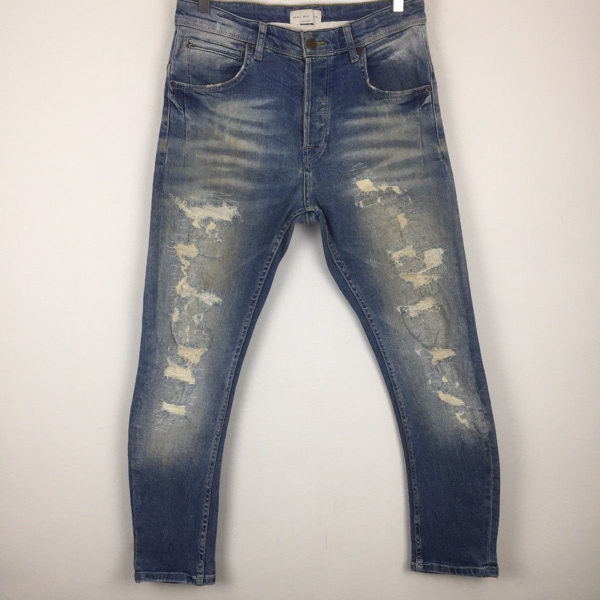 Zara 🔥M28 zara man j cut distressed denim nice design Size US 32 / EU 48 - 1 Thumbnail