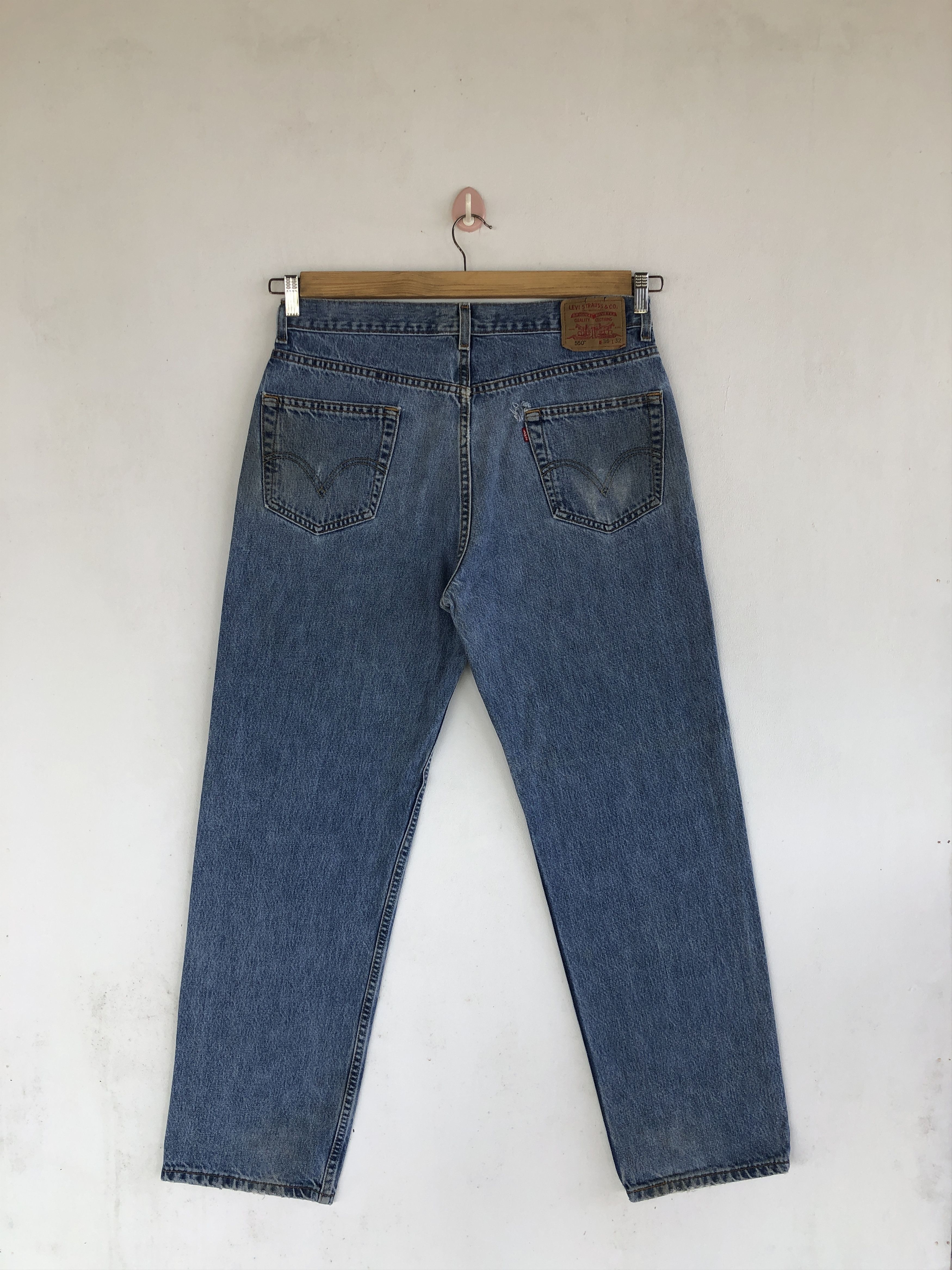 Levi's Vintage Levi's 550 Light Wash Jeans Levis Ripped Denim Size US 34 / EU 50 - 2 Thumbnail