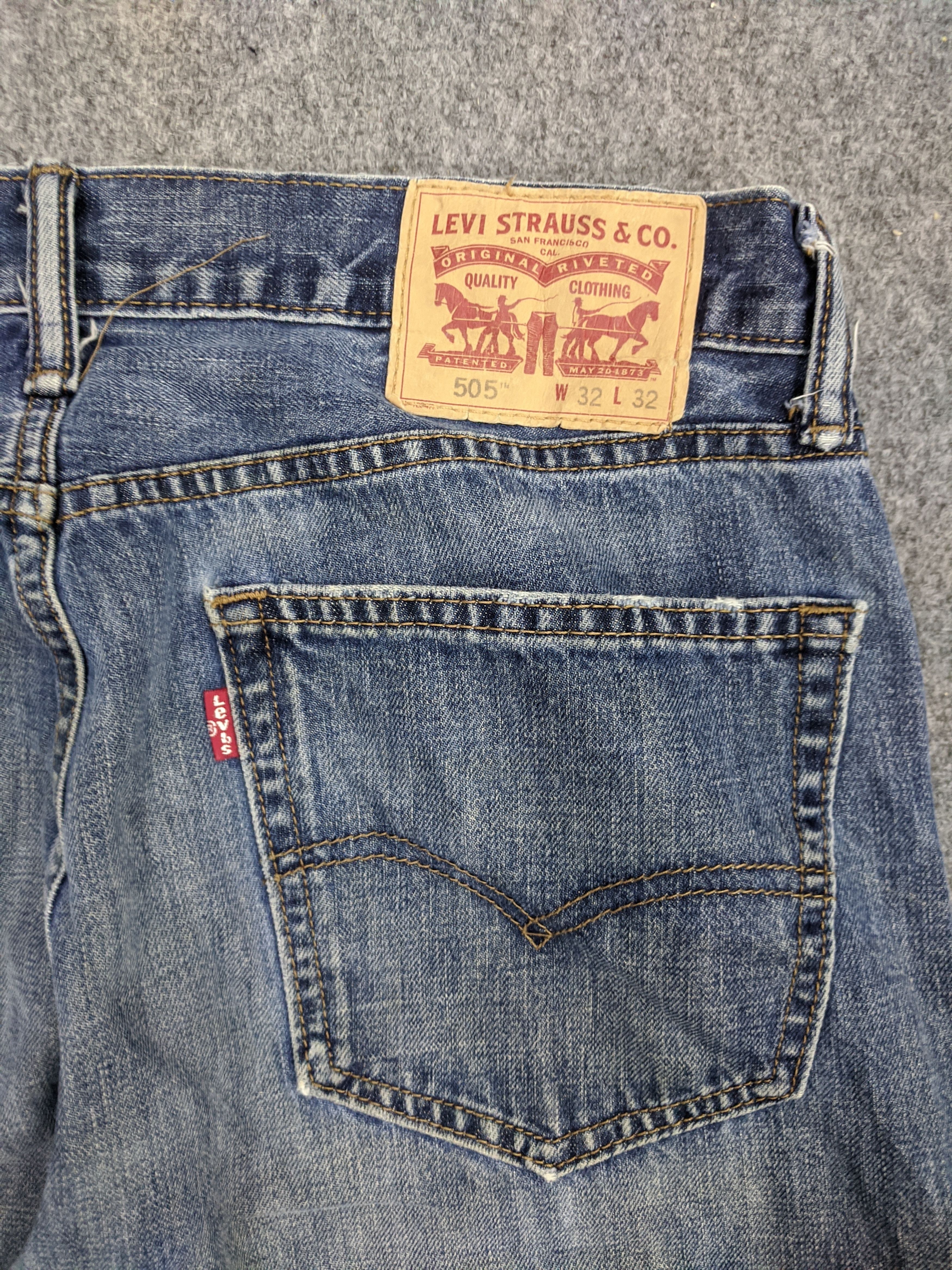 Levi's × Vintage Vintage Levis 505 Light Wash Jeans DP0775 Size US 34 / EU 50 - 14 Thumbnail