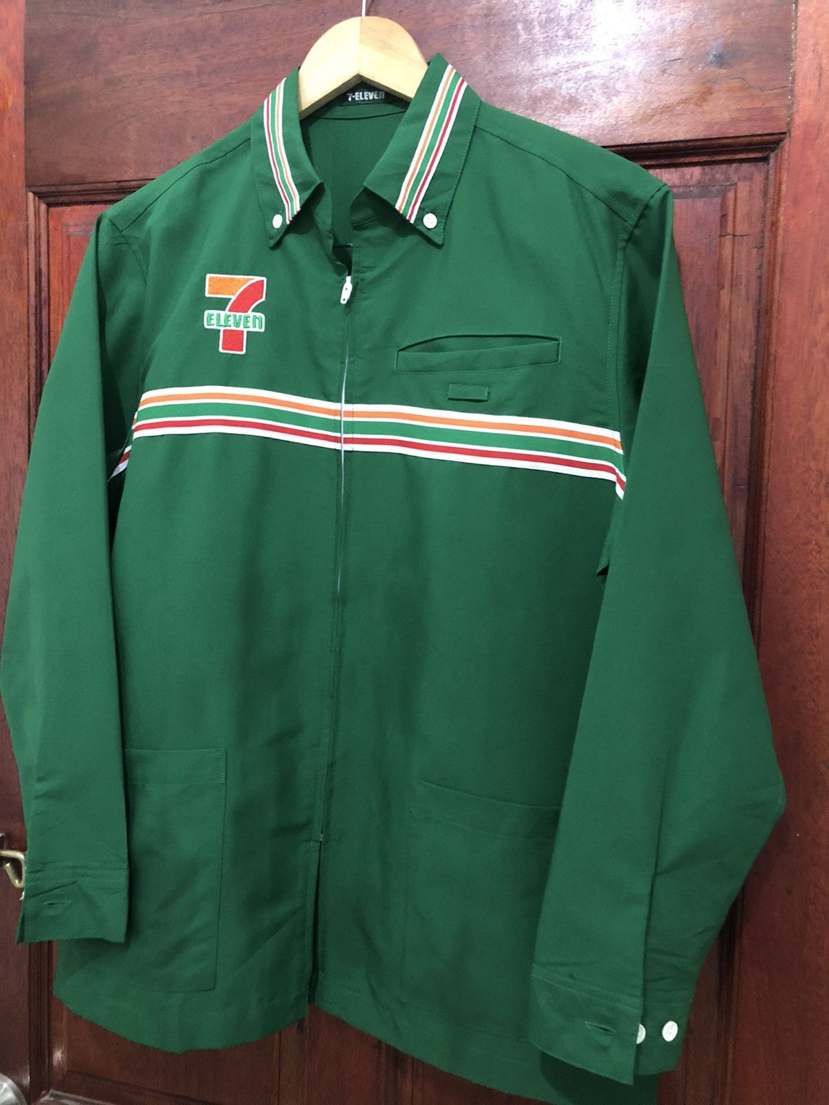 Uniform Wares × Vintage Vintage 90’s 7 Eleven Uniform Worker Embroidery Logo Shirt Size US M / EU 48-50 / 2 - 4 Thumbnail