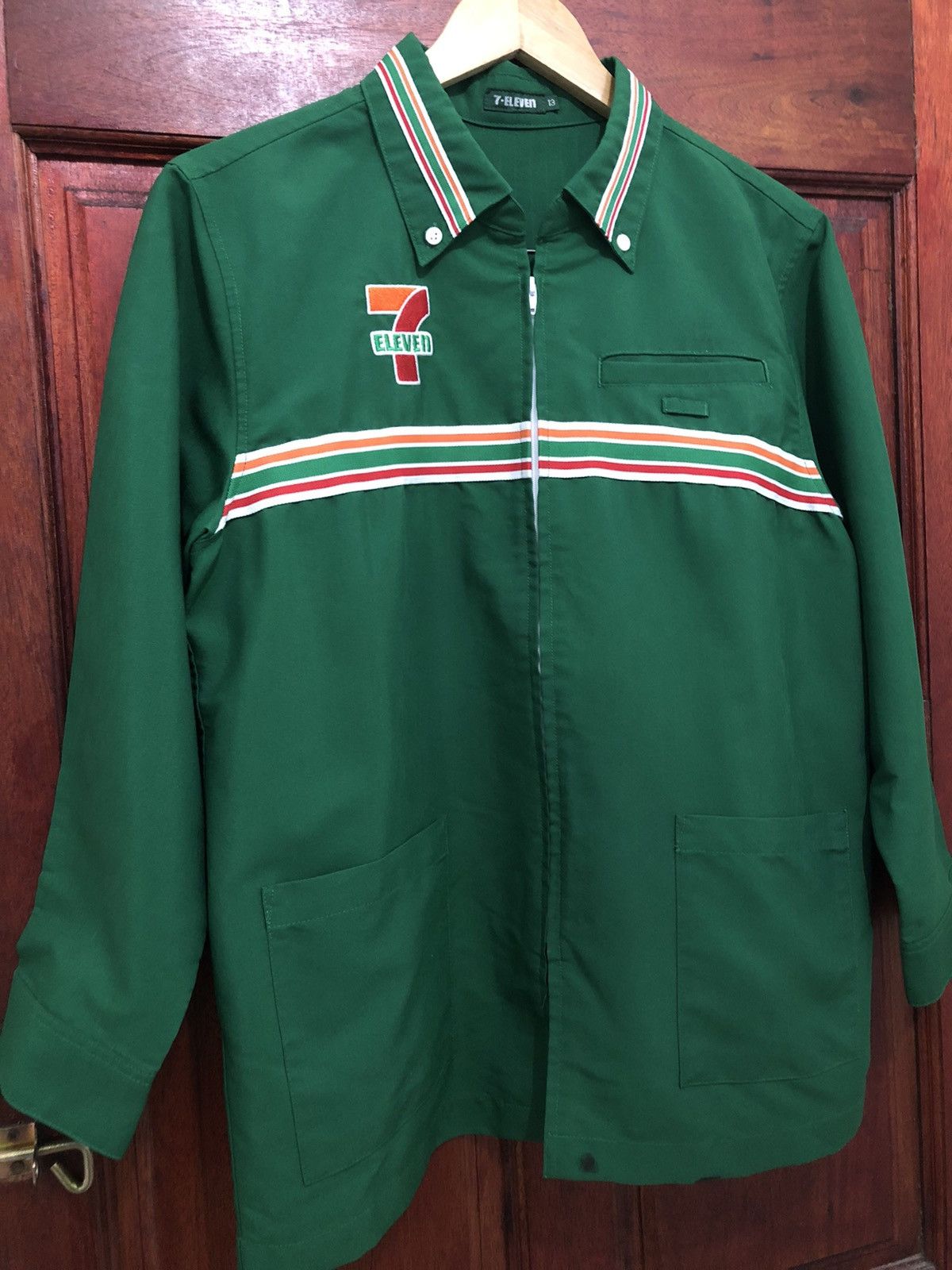 Uniform Wares Vintage 90’s 7 Eleven Uniform Worker Embroidery Logo Shirt Size US M / EU 48-50 / 2 - 3 Thumbnail