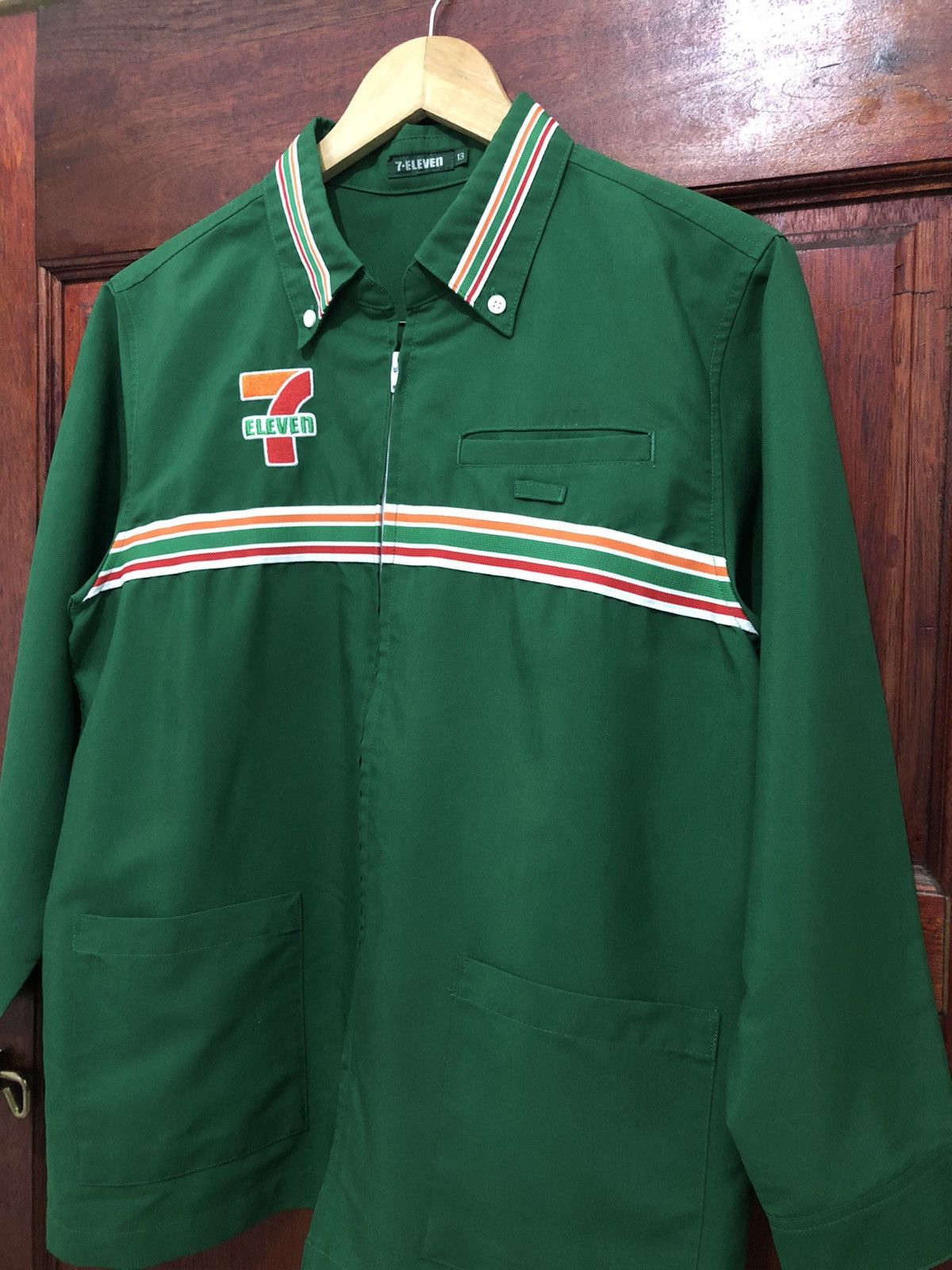 Uniform Wares Vintage 90’s 7 Eleven Uniform Worker Embroidery Logo Shirt Size US M / EU 48-50 / 2 - 4 Thumbnail