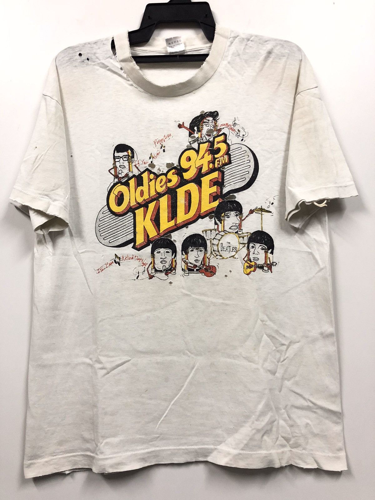 Band Tees × Vintage Vintage 90s Rare The Beatles Distressed T Shirt Size US L / EU 52-54 / 3 - 1 Thumbnail