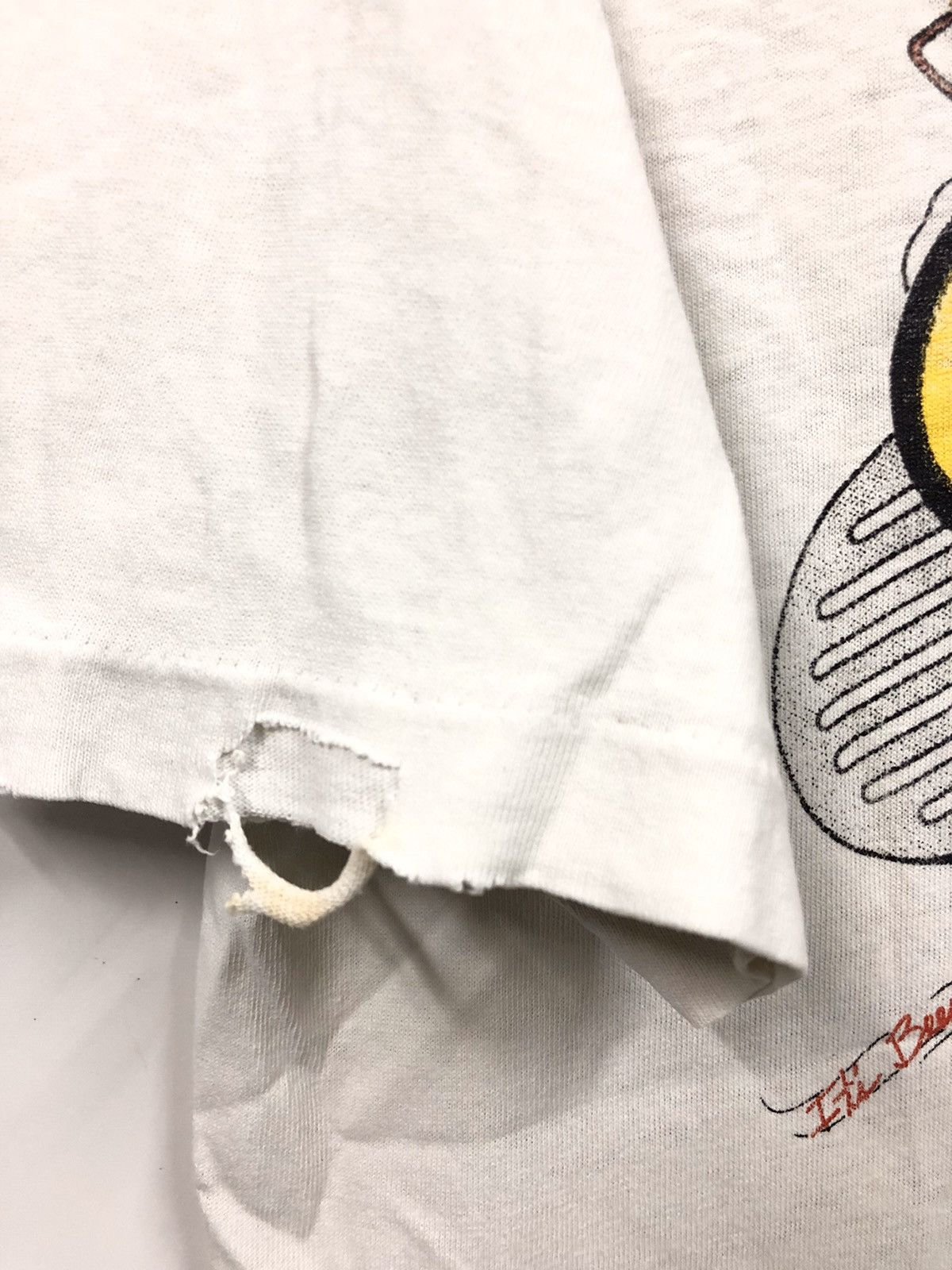 Band Tees × Vintage Vintage 90s Rare The Beatles Distressed T Shirt Size US L / EU 52-54 / 3 - 12 Thumbnail
