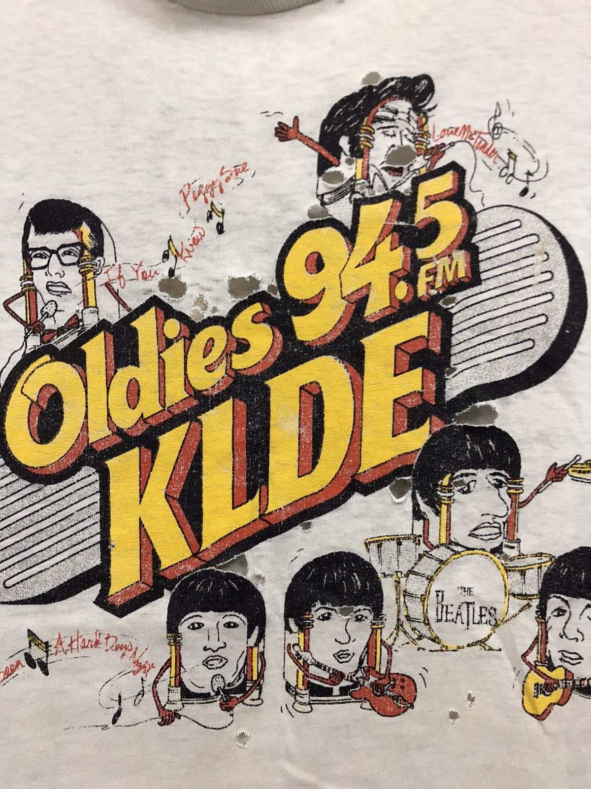 Band Tees × Vintage Vintage 90s Rare The Beatles Distressed T Shirt Size US L / EU 52-54 / 3 - 3 Thumbnail