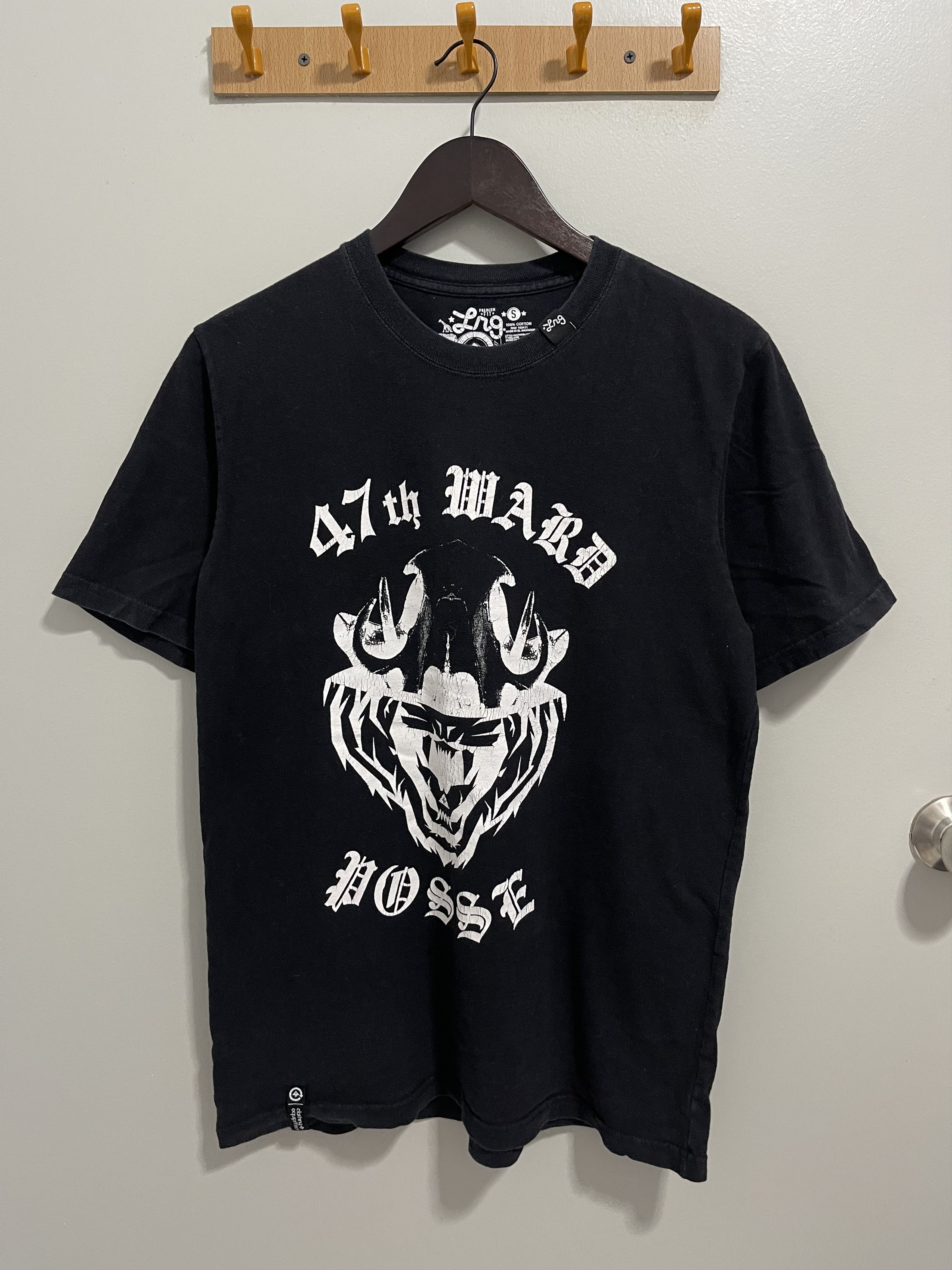 Japanese Brand × Vintage Japanese Style Big Logo Art Design Tee Size US S / EU 44-46 / 1 - 1 Thumbnail