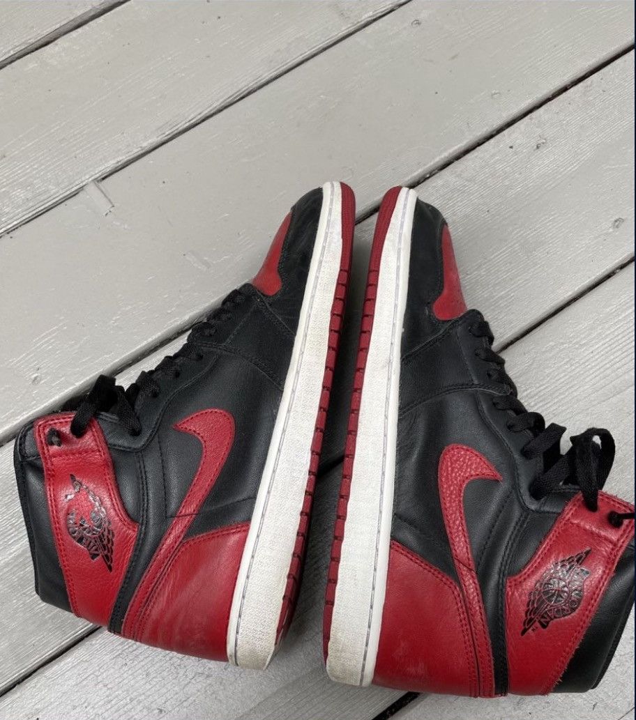 Jordan Brand × Nike Nike Air Jordan Retro 1 High Banned Bred 2016 Size US 9.5 / EU 42-43 - 2 Thumbnail