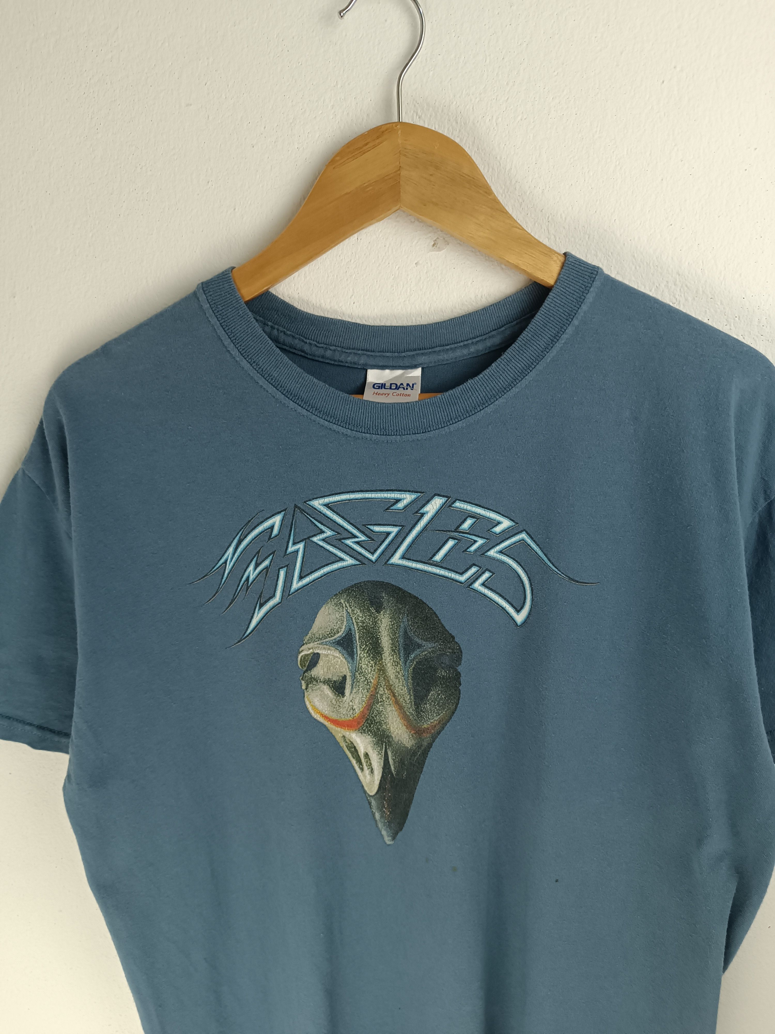 Band Tees VINTAGE Y2K EAGLES "HOTEL CALIFORNIA" TEE (inxs bon jovi) Size US L / EU 52-54 / 3 - 5 Thumbnail