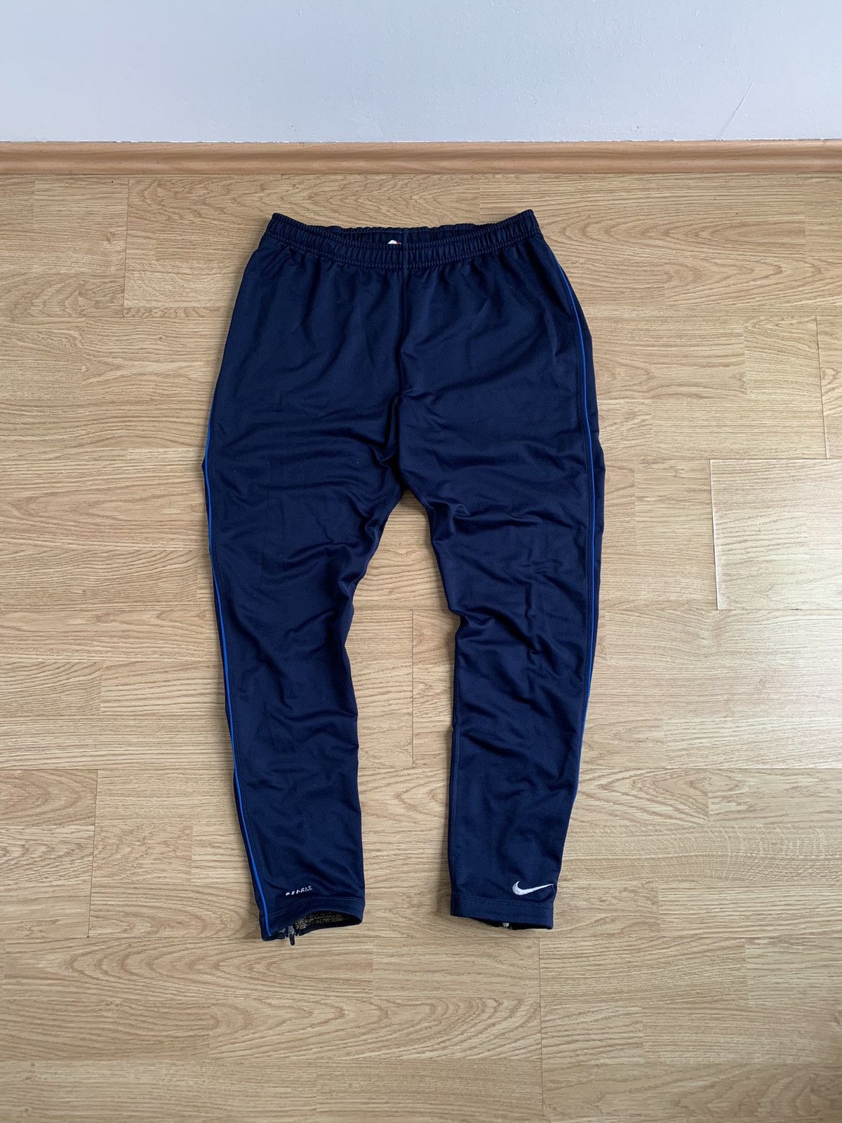 Nike × Vintage Vintage 90s Nike Navy Track Pants Swoosh Size US 33 - 1 Thumbnail