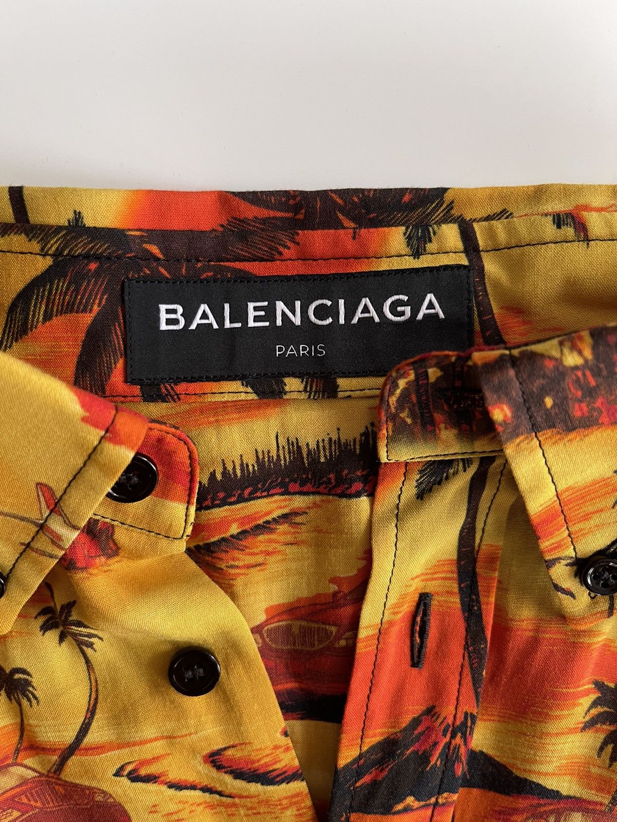 Balenciaga 🔥SUPER RARE🔥Balenciaga Runway 2018 Hawaiian Print Shirt Size US M / EU 48-50 / 2 - 5 Thumbnail