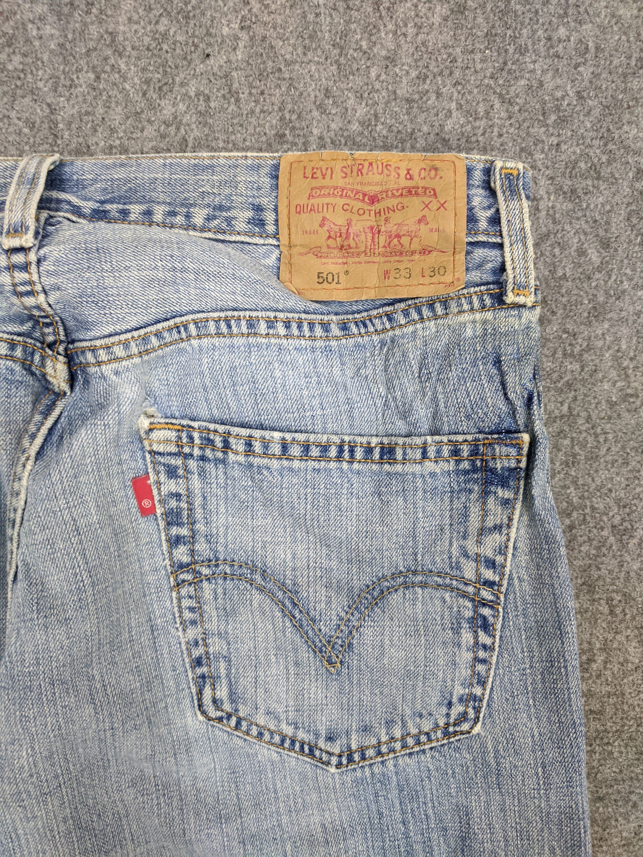 Levi's Vintage Sun Faded 90s Levis 501 Lightwash Jeans DP0827 Size US 34 / EU 50 - 13 Thumbnail