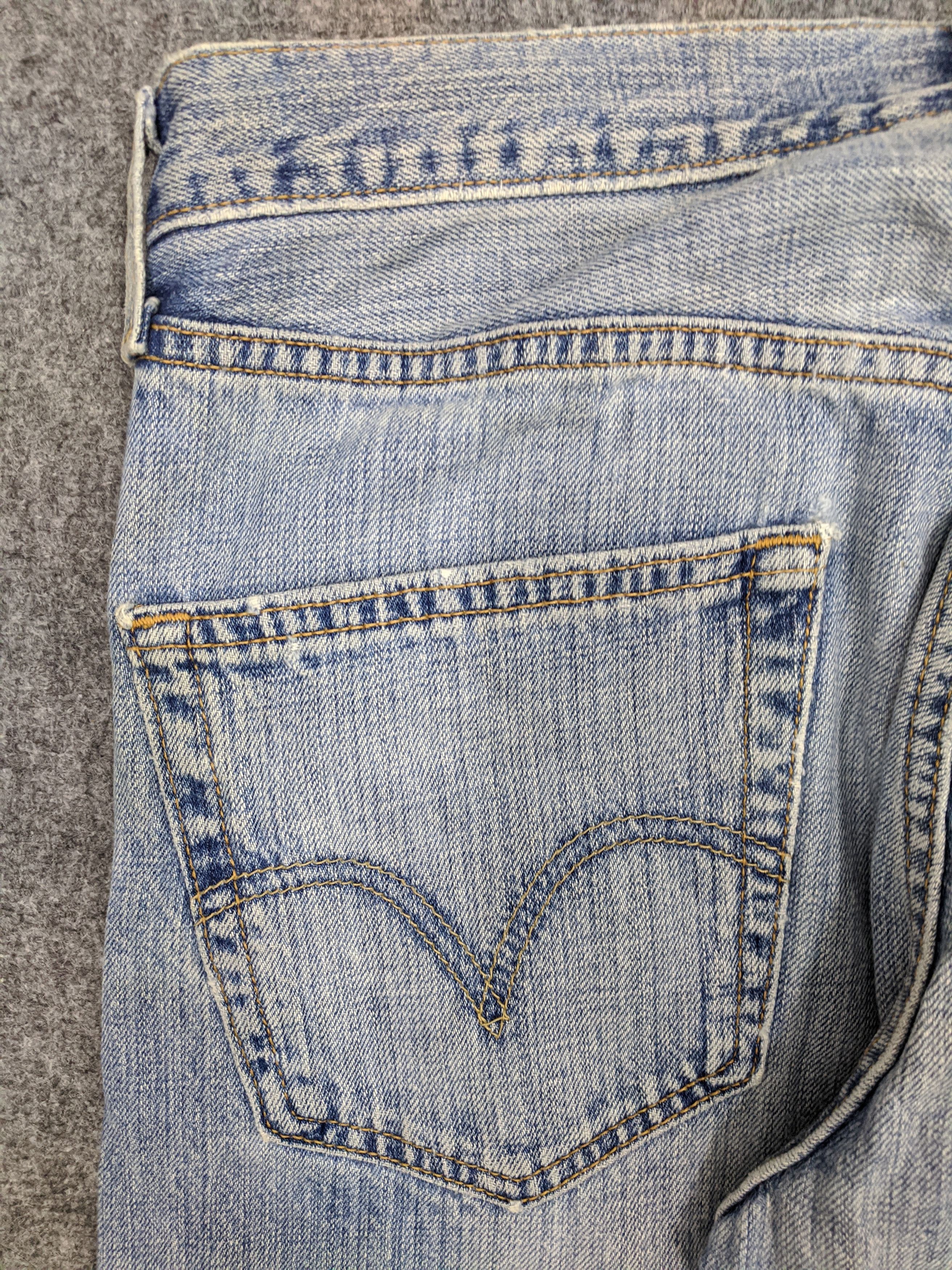 Levi's Vintage Sun Faded 90s Levis 501 Lightwash Jeans DP0827 Size US 34 / EU 50 - 14 Thumbnail