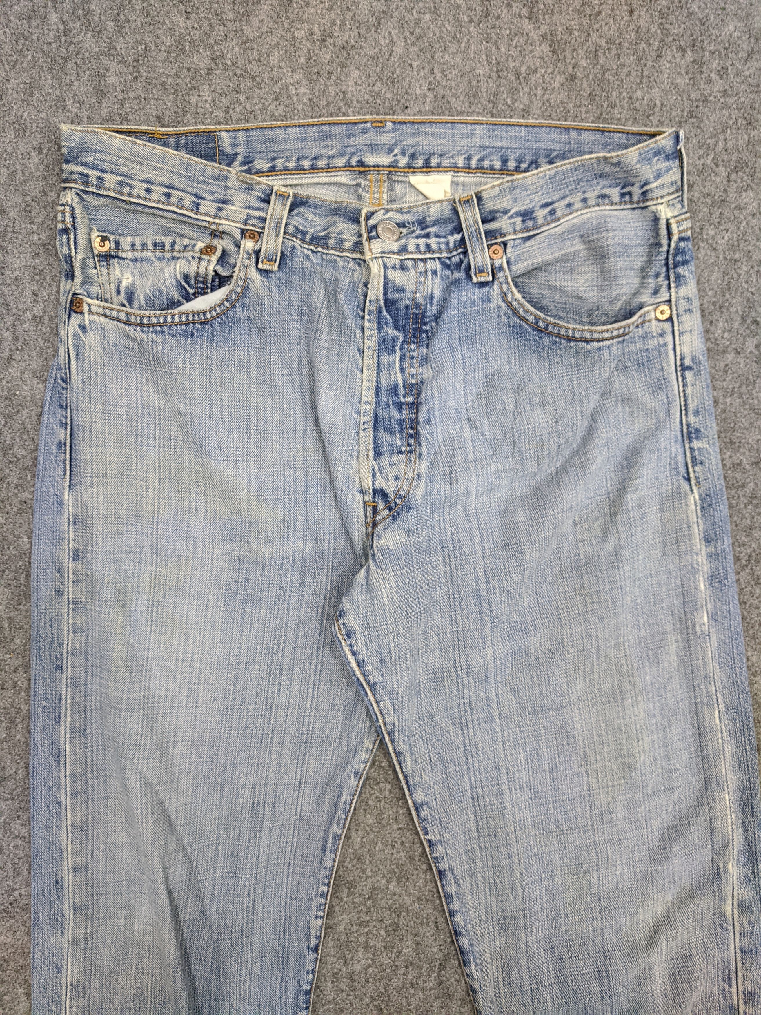 Levi's Vintage Sun Faded 90s Levis 501 Lightwash Jeans DP0827 Size US 34 / EU 50 - 2 Thumbnail