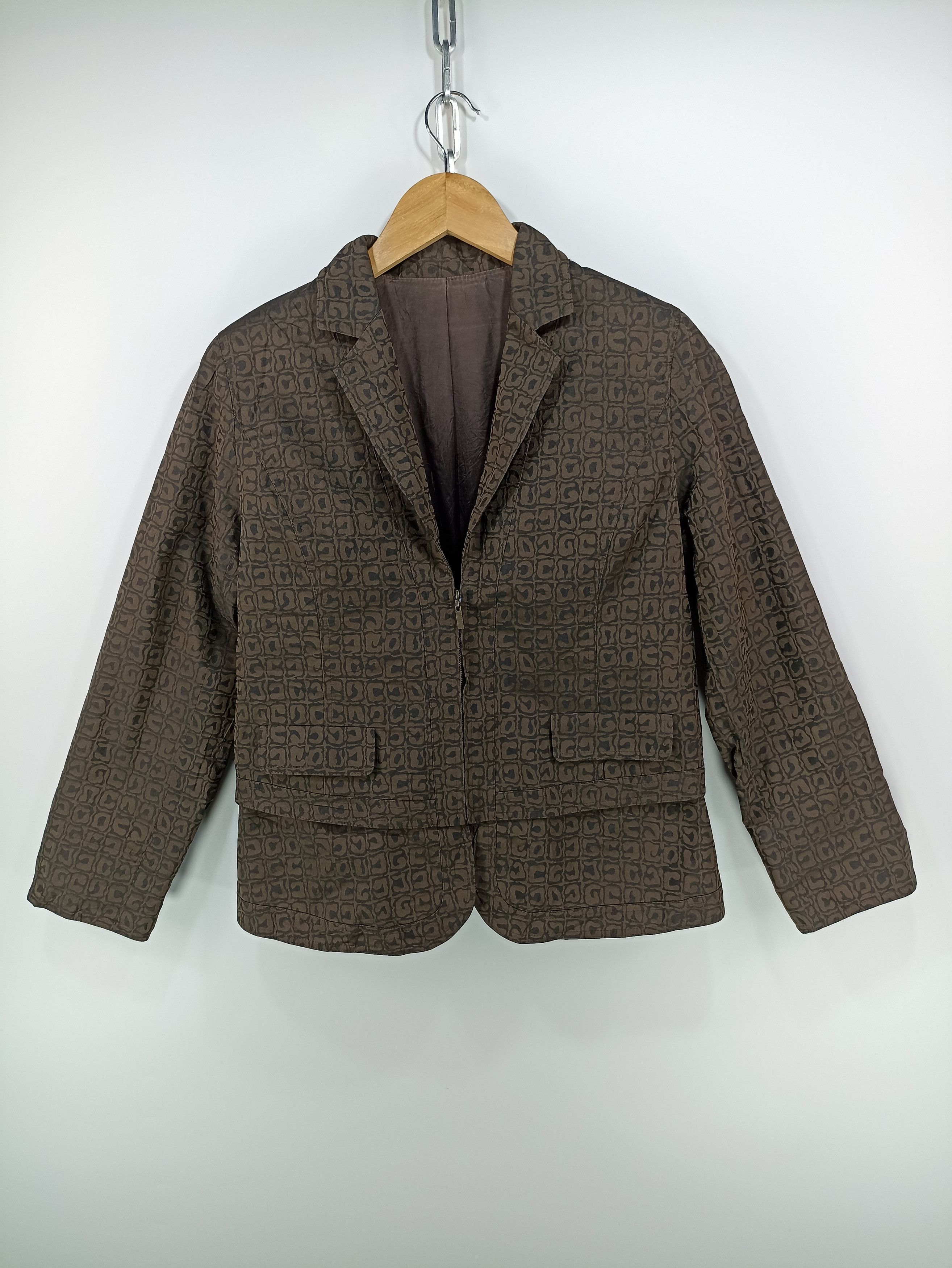 Designer × Japanese Brand Japanesebrand Monogram Cropped Button Jacket Size M / US 6-8 / IT 42-44 - 1 Thumbnail