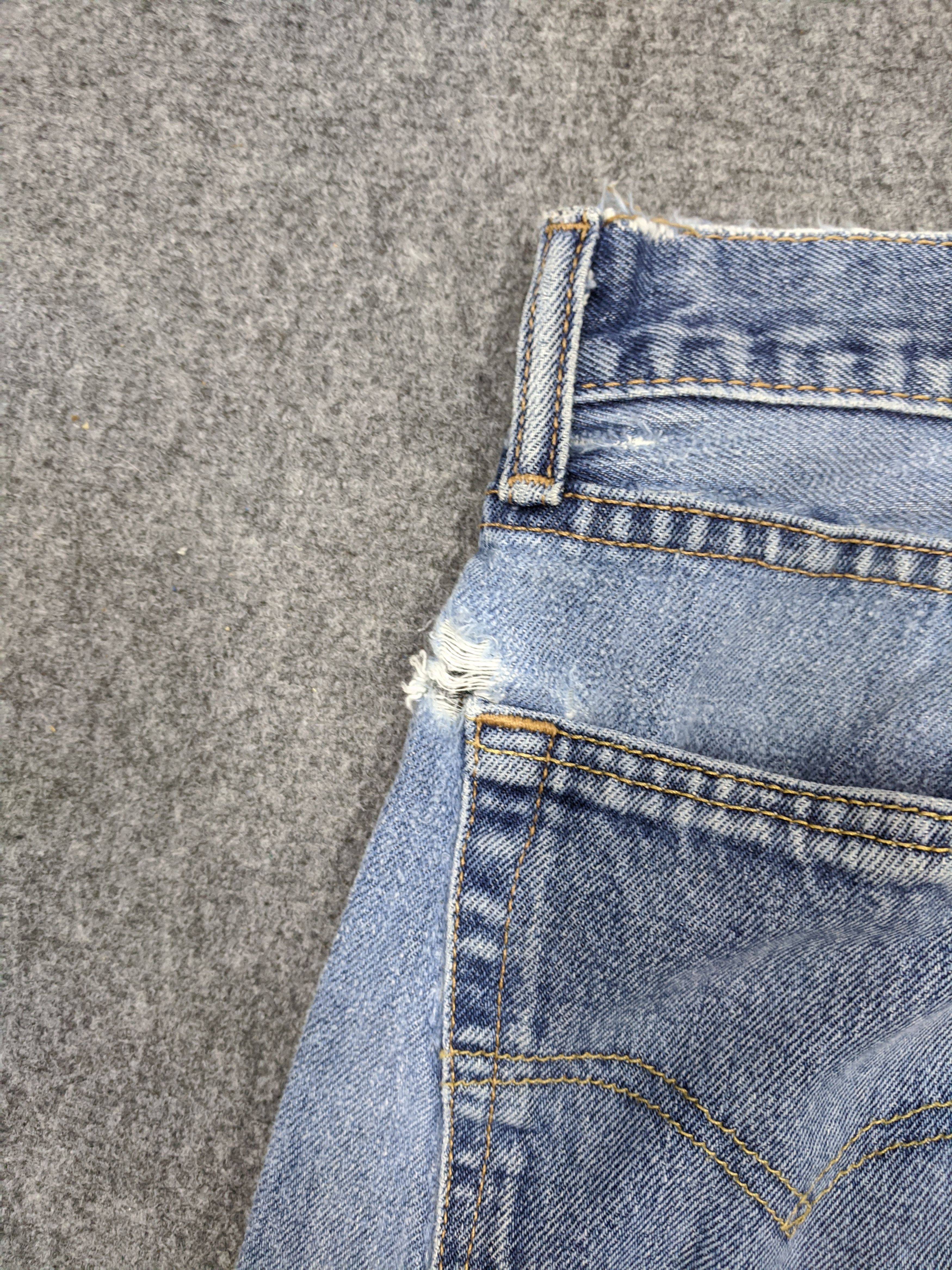 Levi's × Vintage Vintage Levis 505 Light Wash Jeans DP0878 Size US 34 / EU 50 - 13 Thumbnail