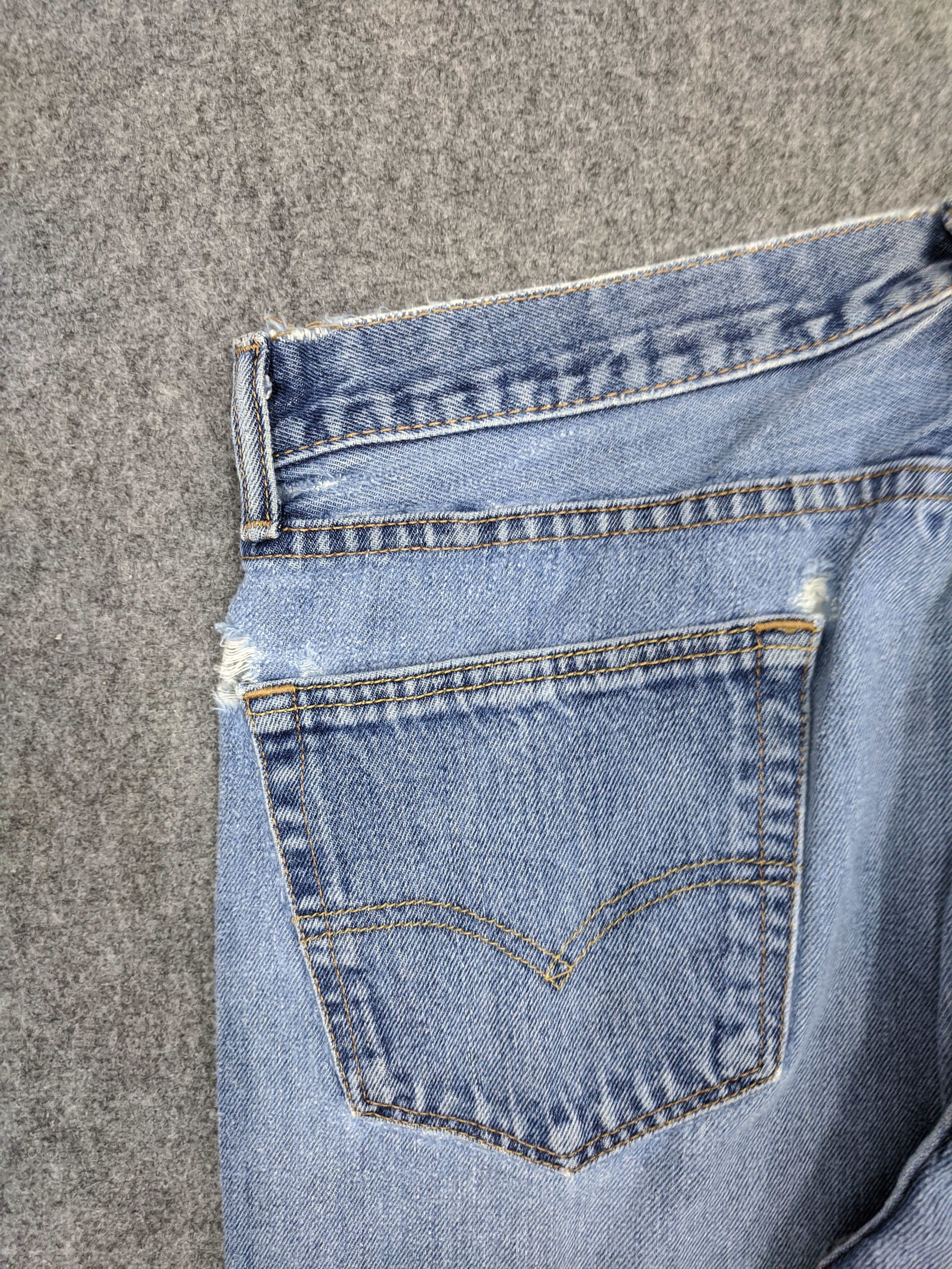 Levi's × Vintage Vintage Levis 505 Light Wash Jeans DP0878 Size US 34 / EU 50 - 12 Thumbnail