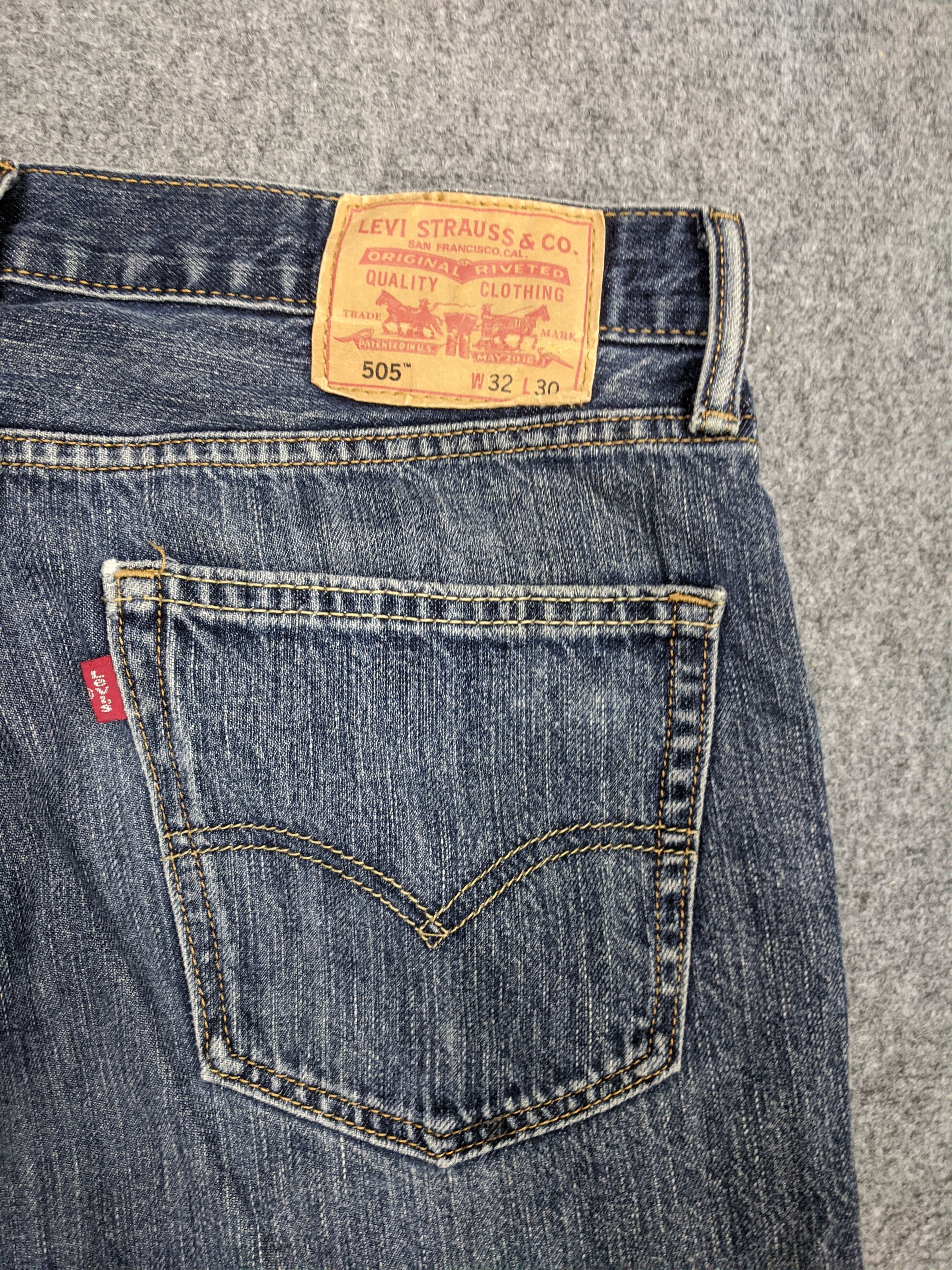 Levi's Vintage Levis 505 Light Wash Jeans DP0756 Size US 34 / EU 50 - 12 Thumbnail