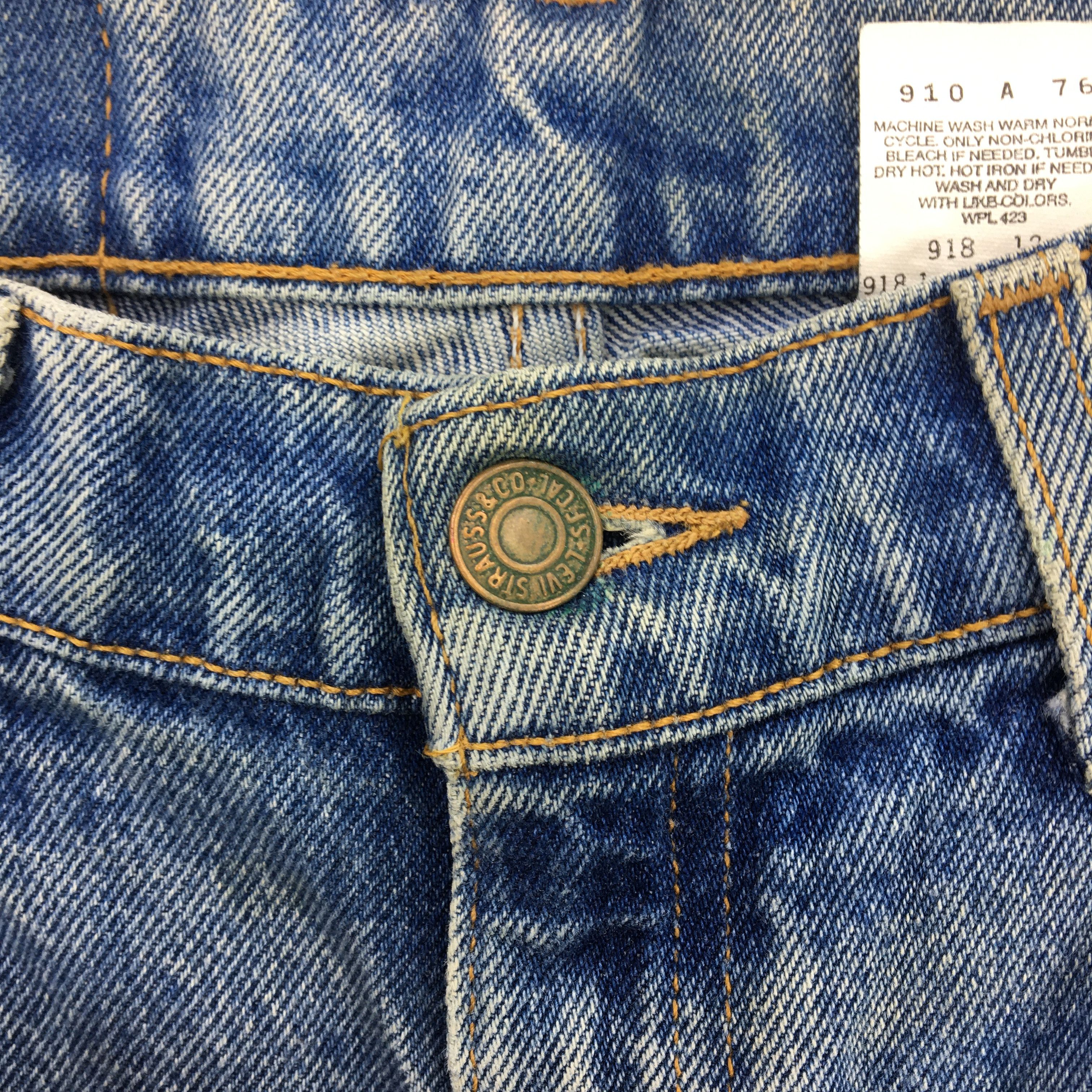 Levi's Vintage Levis 517 Bootcut Jeans Levi's Bell Bottom Denim Size 26" / US 2 / IT 38 - 10 Thumbnail