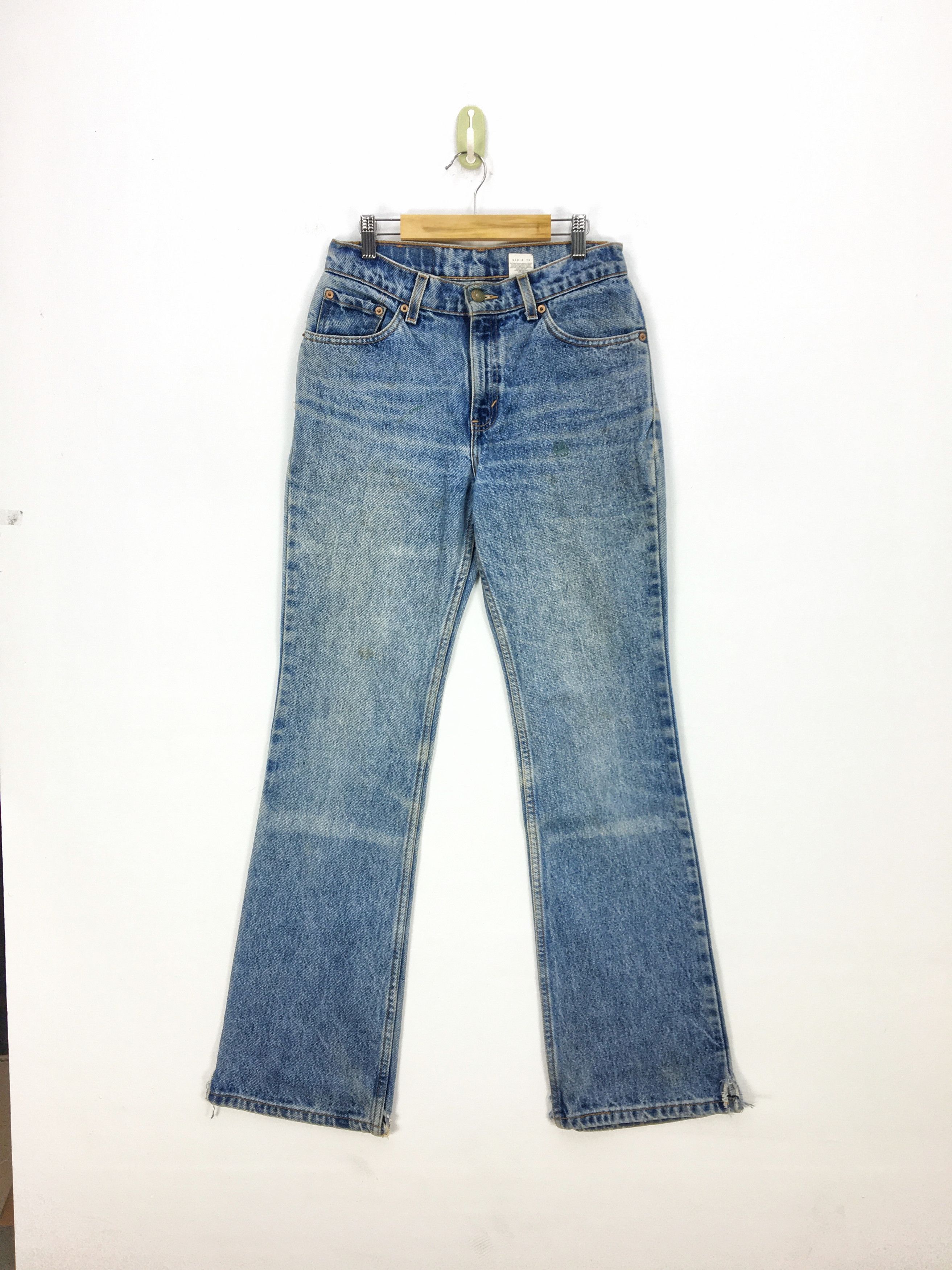 Levi's Vintage Levis 517 Bootcut Jeans Levi's Bell Bottom Denim Size 26" / US 2 / IT 38 - 1 Thumbnail