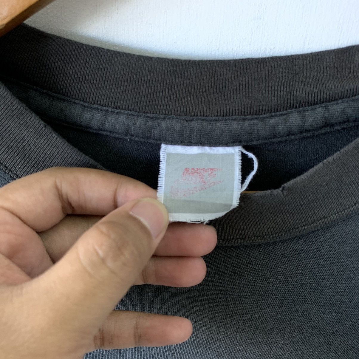 Nike × Vintage Vintage 90s Nike Air Jordan Grey Tag Tshirt Size US L / EU 52-54 / 3 - 3 Thumbnail