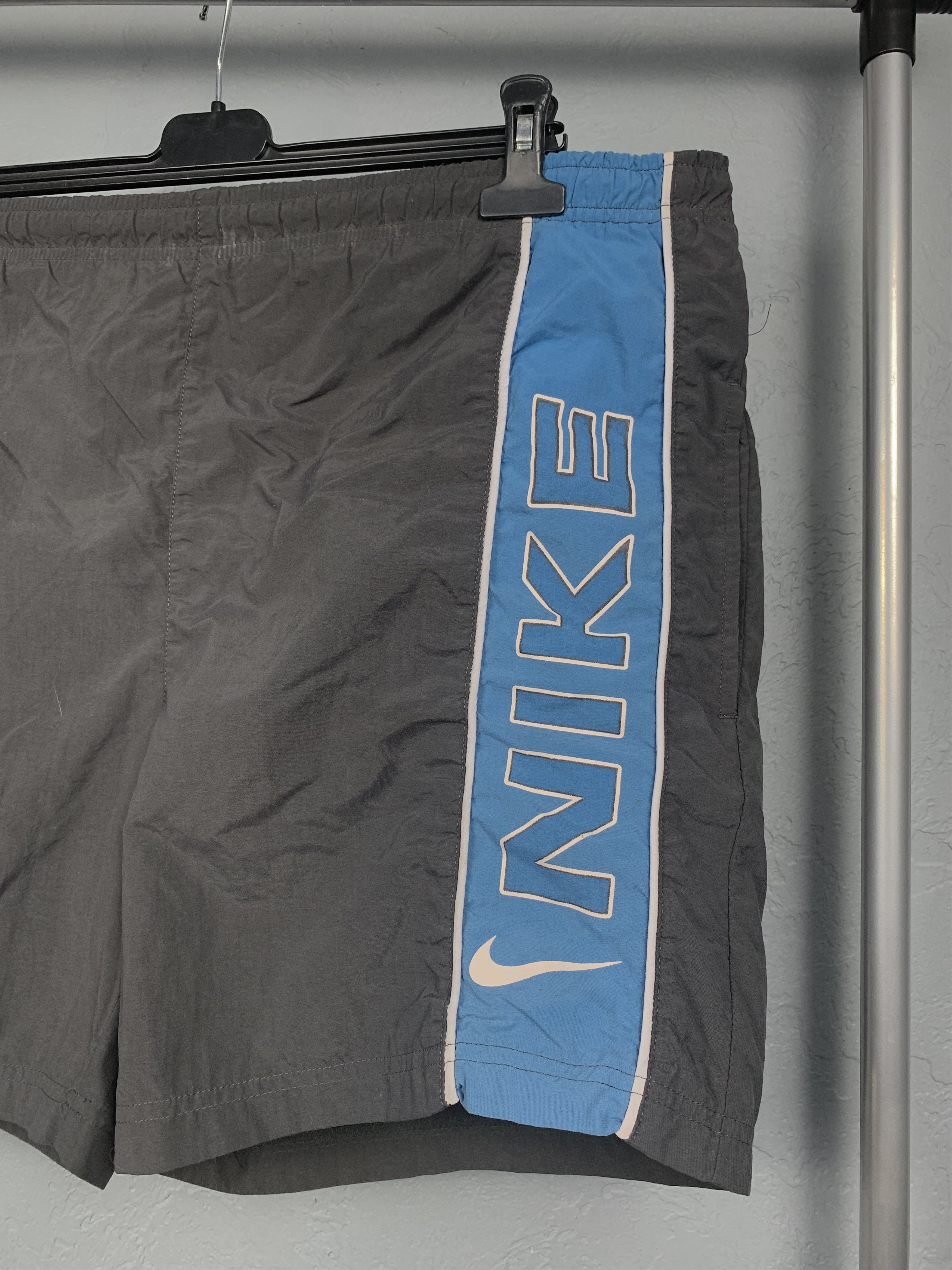 Nike Nike 90s Vintage Nylon Big Logo Swoosh Mens Shorts Size US 34 / EU 50 - 2 Thumbnail