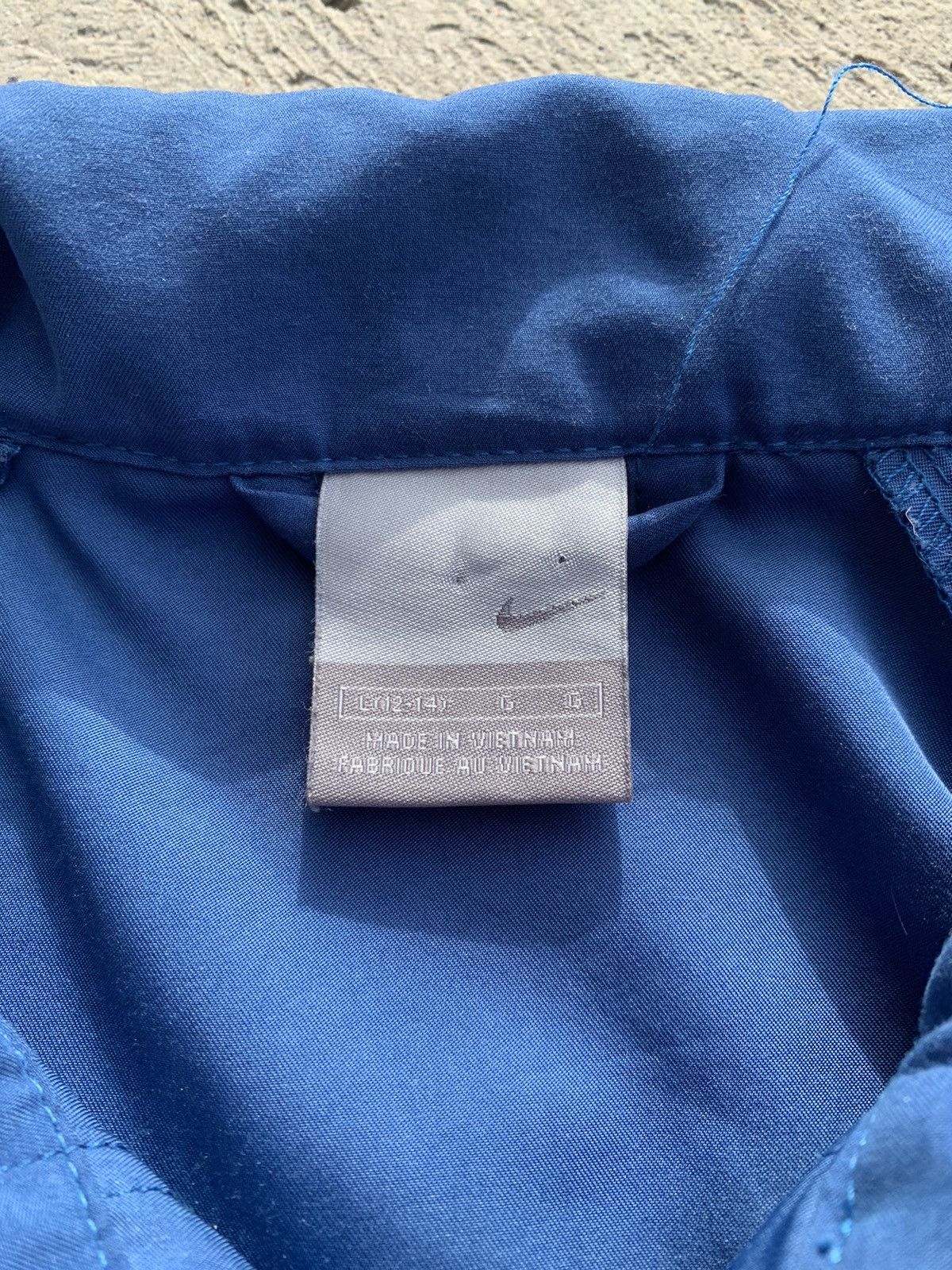 Nike Vintage Nike Windbreaker Women’s (L) Size L / US 10 / IT 46 - 6 Thumbnail