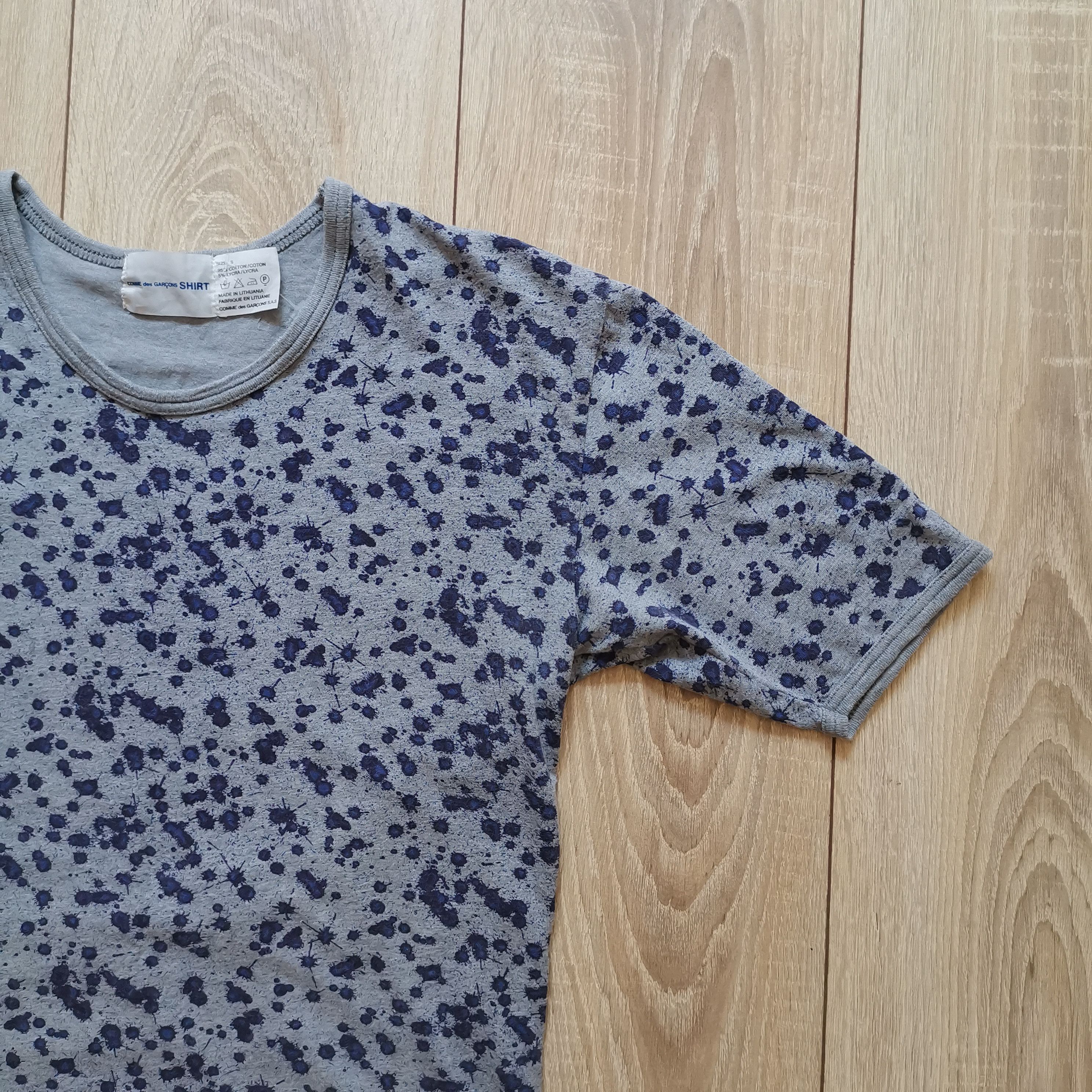CDG by Comme des Garcons Comme des garcons tee shirt size s Size US S / EU 44-46 / 1 - 2 Thumbnail