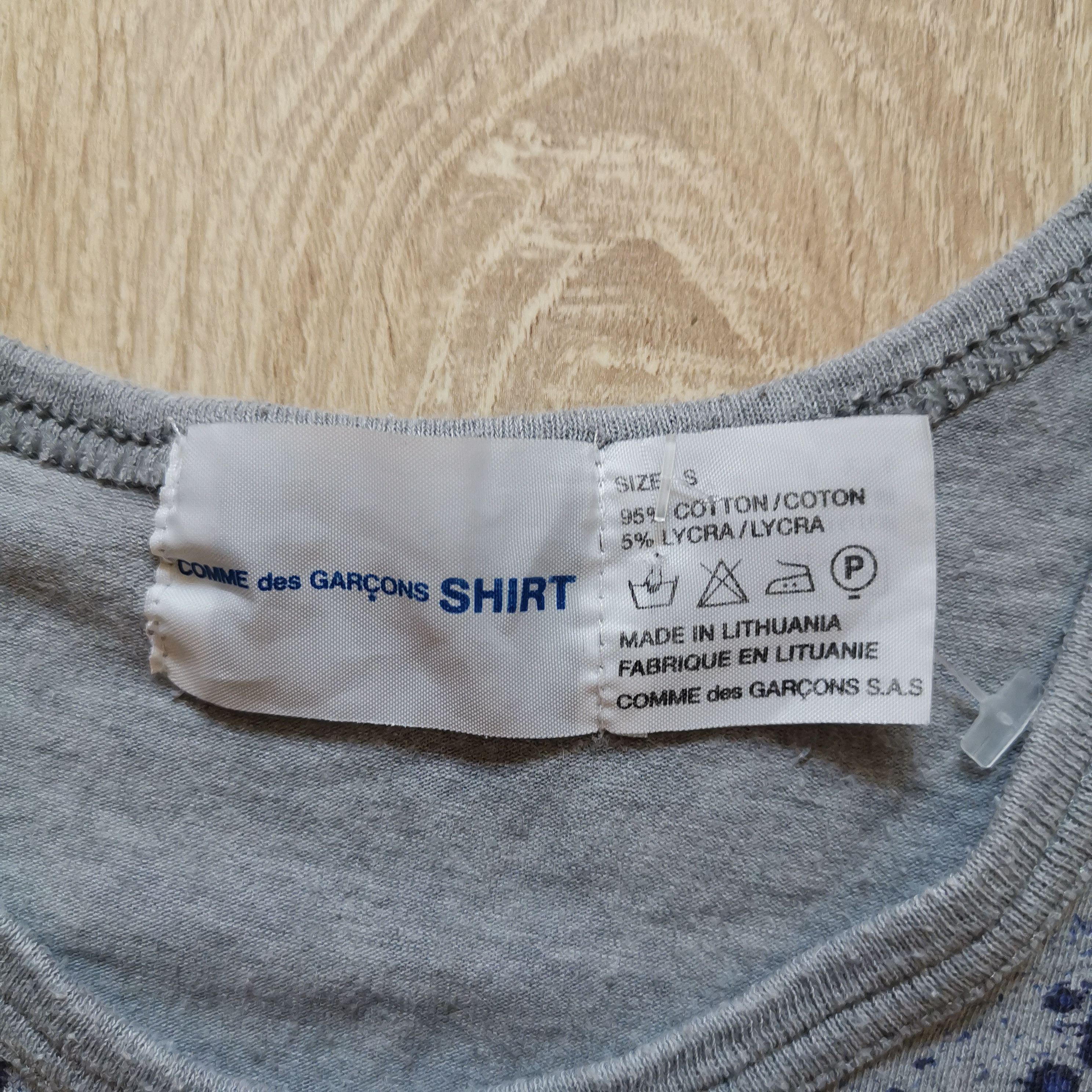 CDG by Comme des Garcons Comme des garcons tee shirt size s Size US S / EU 44-46 / 1 - 3 Thumbnail