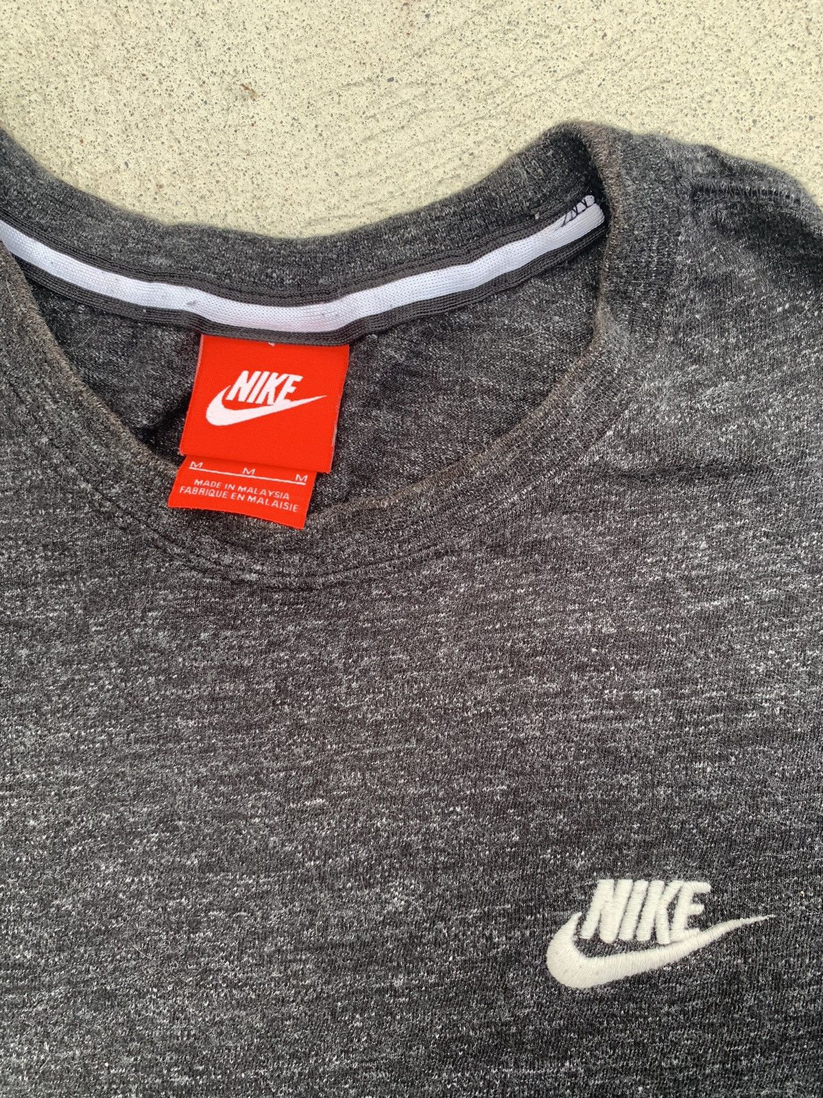 Nike Nike Tee (M) Size US M / EU 48-50 / 2 - 3 Thumbnail