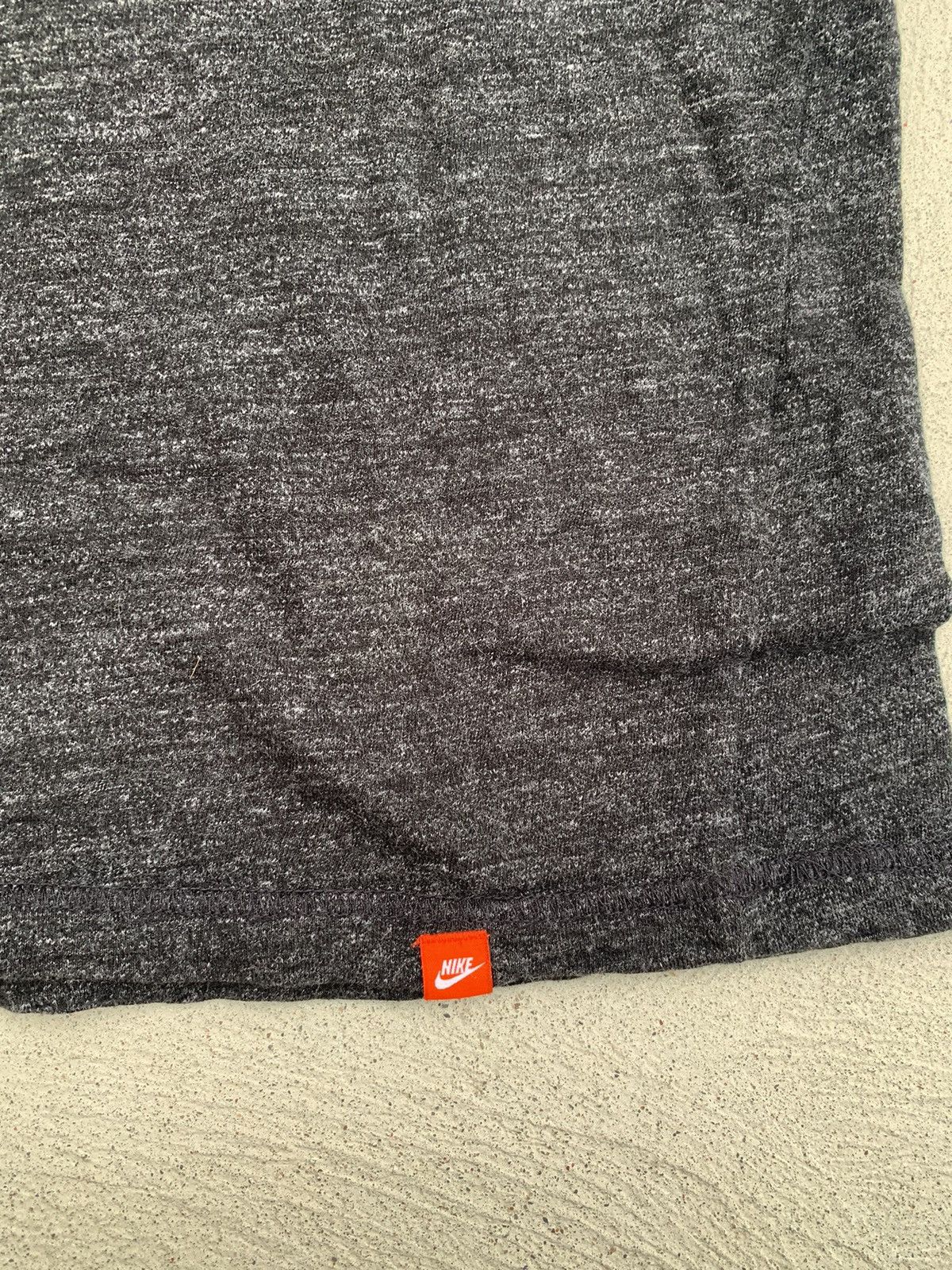 Nike Nike Tee (M) Size US M / EU 48-50 / 2 - 4 Thumbnail
