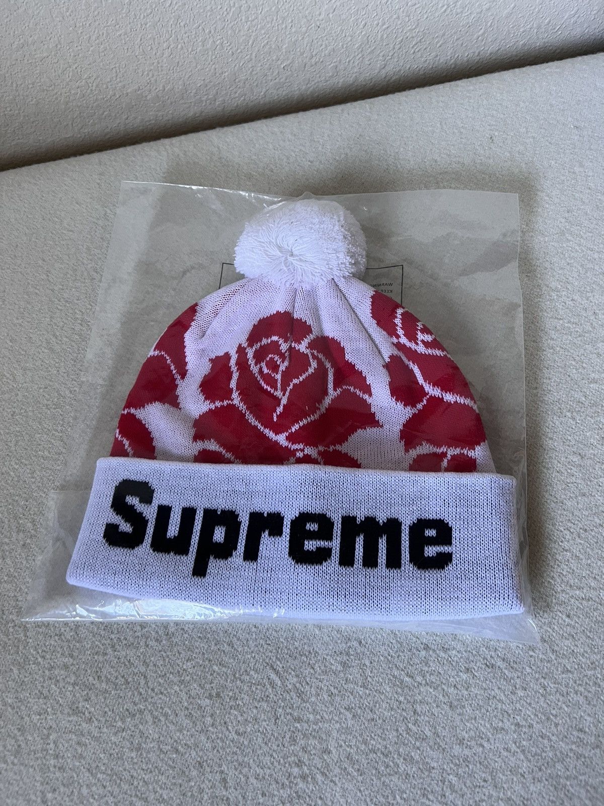Supreme Supreme Rose Beanie in White Size ONE SIZE - 1 Thumbnail
