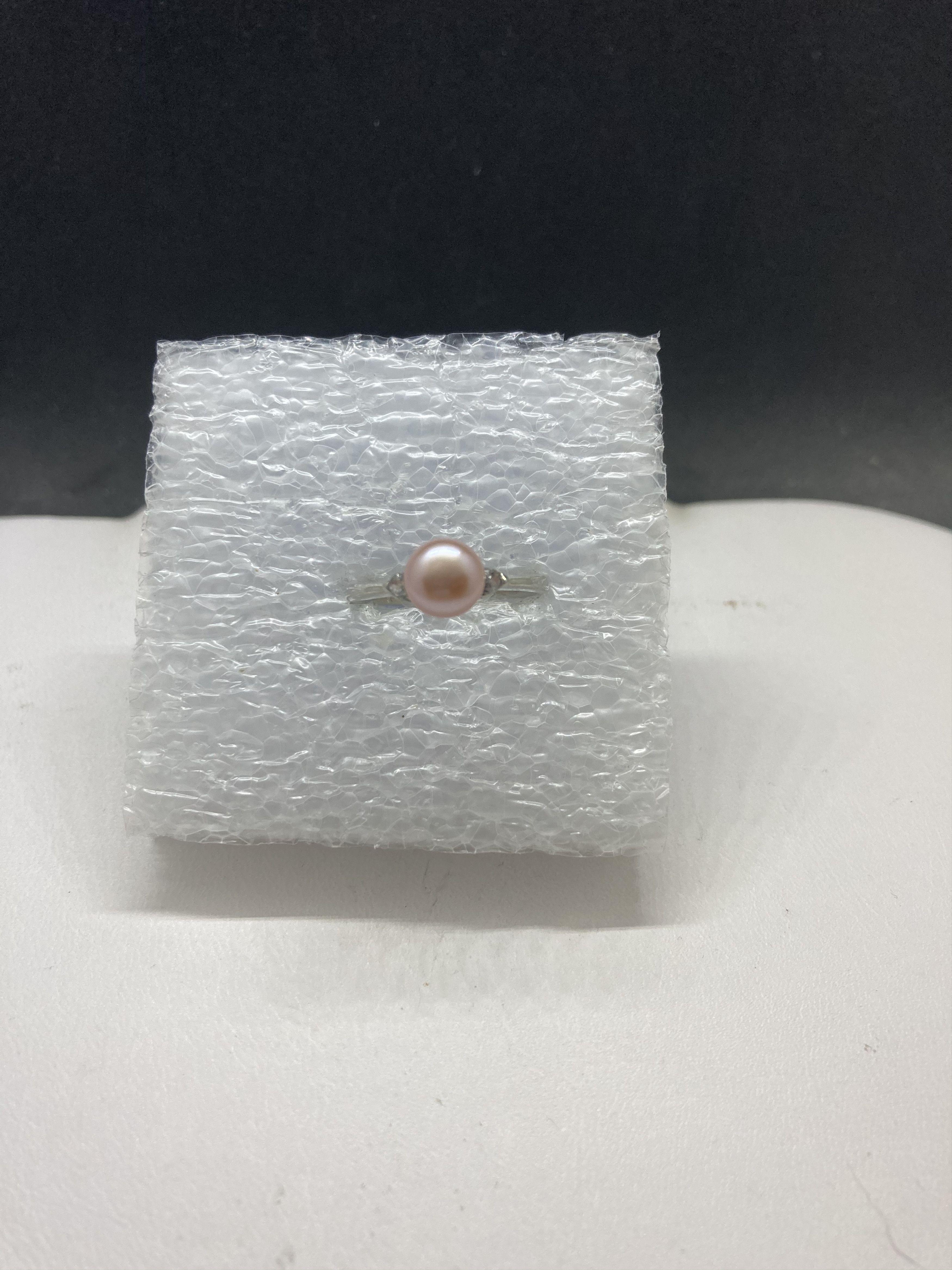 Jewelry Pink pearl bead ring with czs - Size 6.75 Size ONE SIZE - 1 Thumbnail