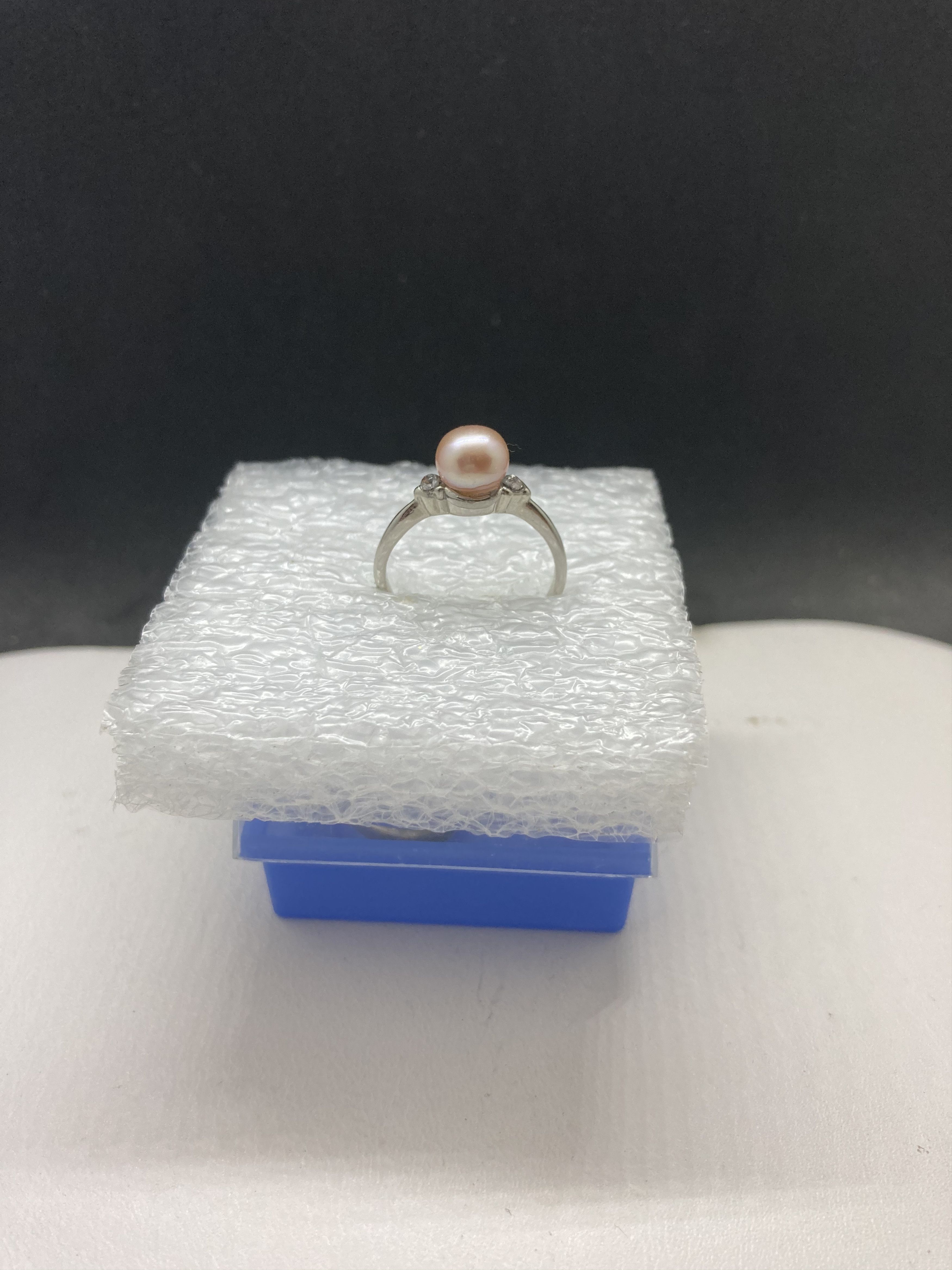 Jewelry Pink pearl bead ring with czs - Size 6.75 Size ONE SIZE - 2 Thumbnail