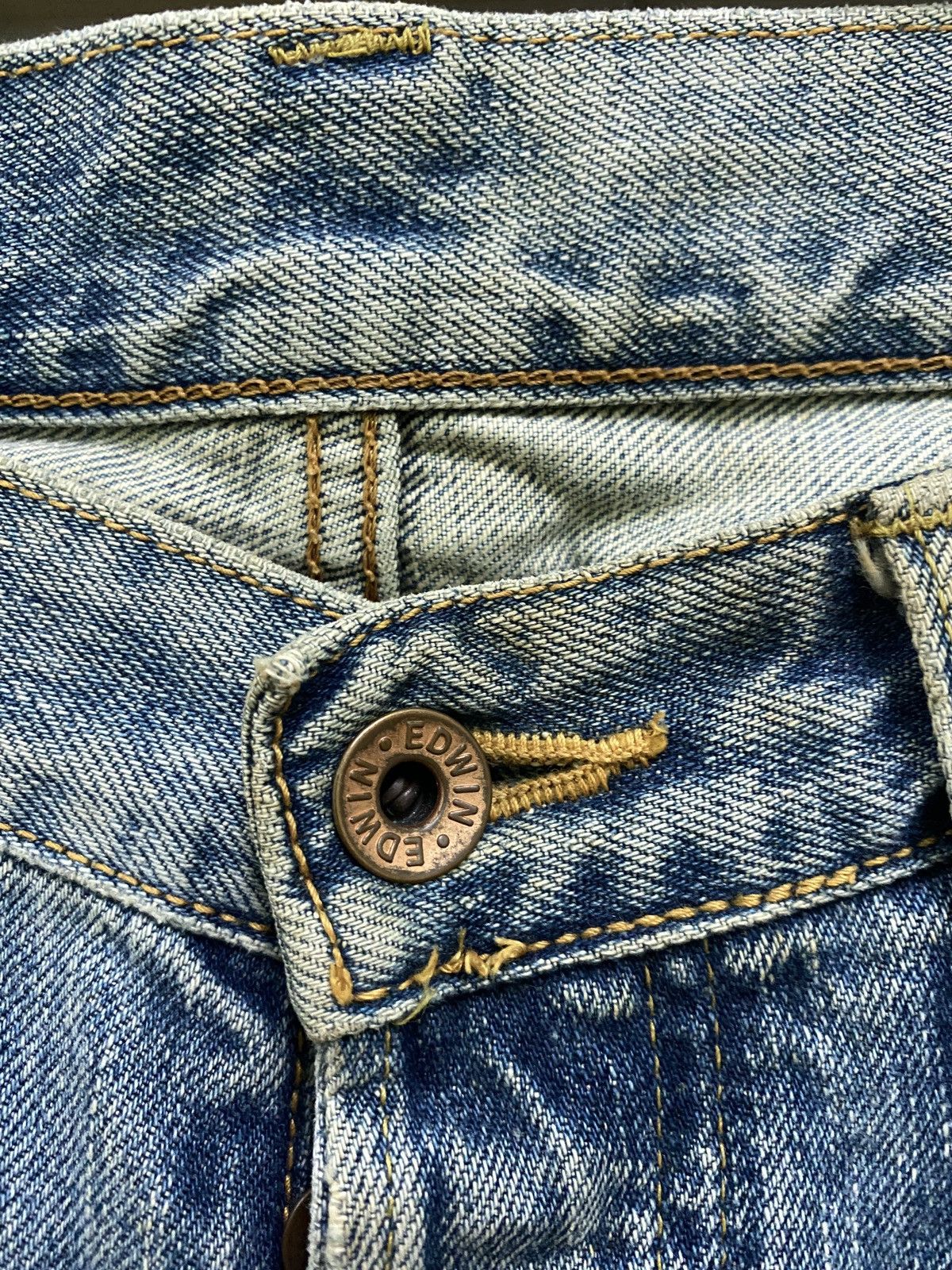 Edwin × Japanese Brand × Vintage VINTAGE EDWIN SELVEDGE BLUE RUSTY DENIM JEANS Size US 29 - 8 Thumbnail