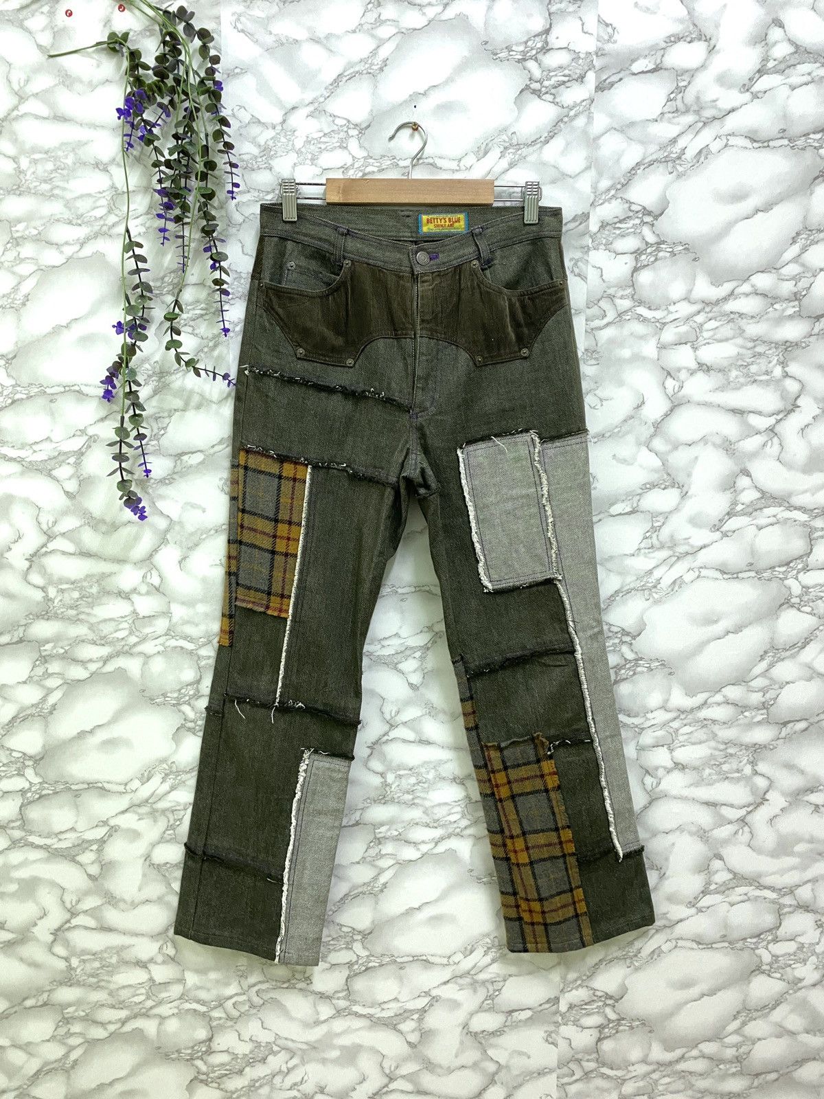 Japanese Brand Vintage BETTY'S BLUE PATCHWORKS Denim Pant Size US 27 - 1 Thumbnail