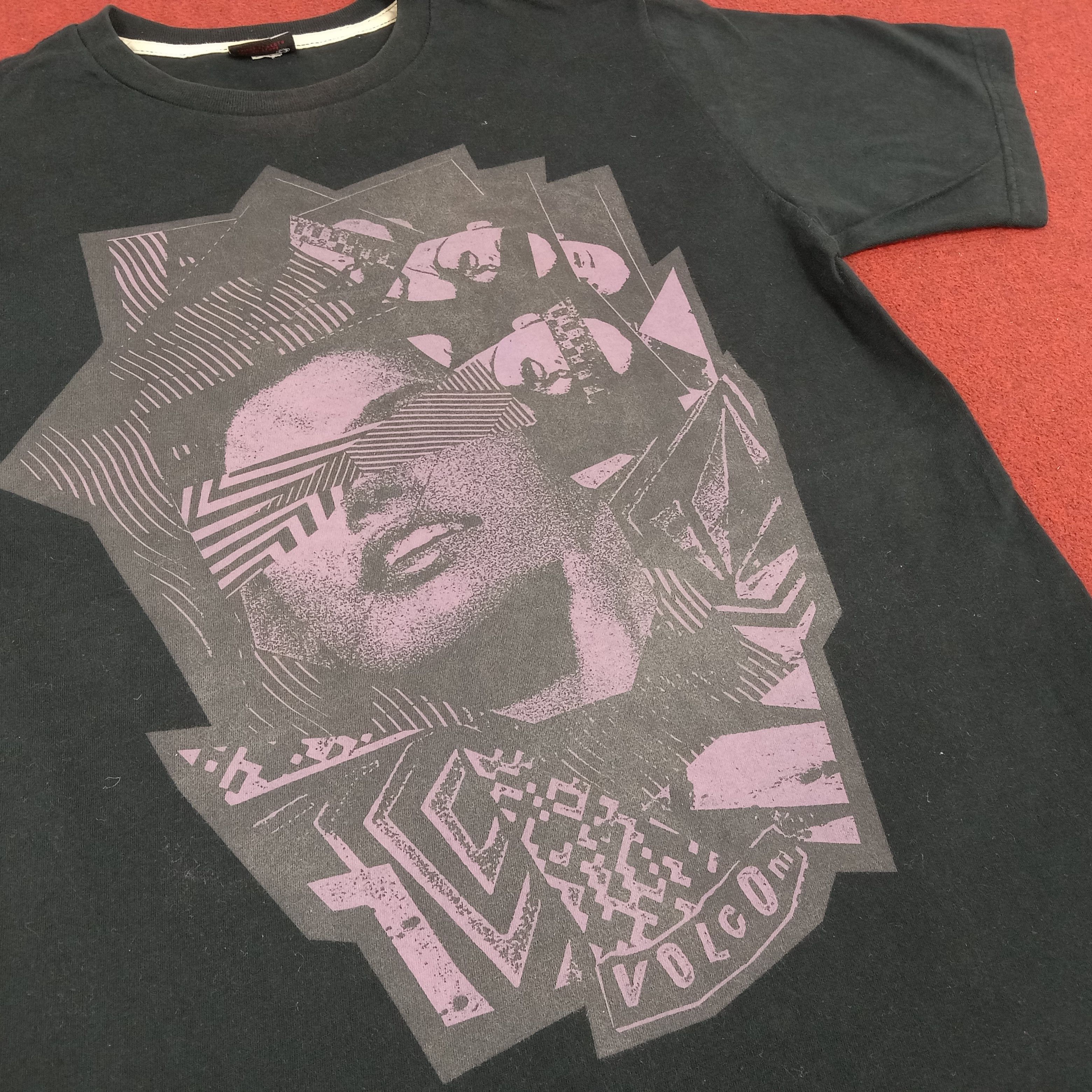 Volcom Volcom Streetwear Skateboard Rare Design Tshirt Size US M / EU 48-50 / 2 - 2 Thumbnail