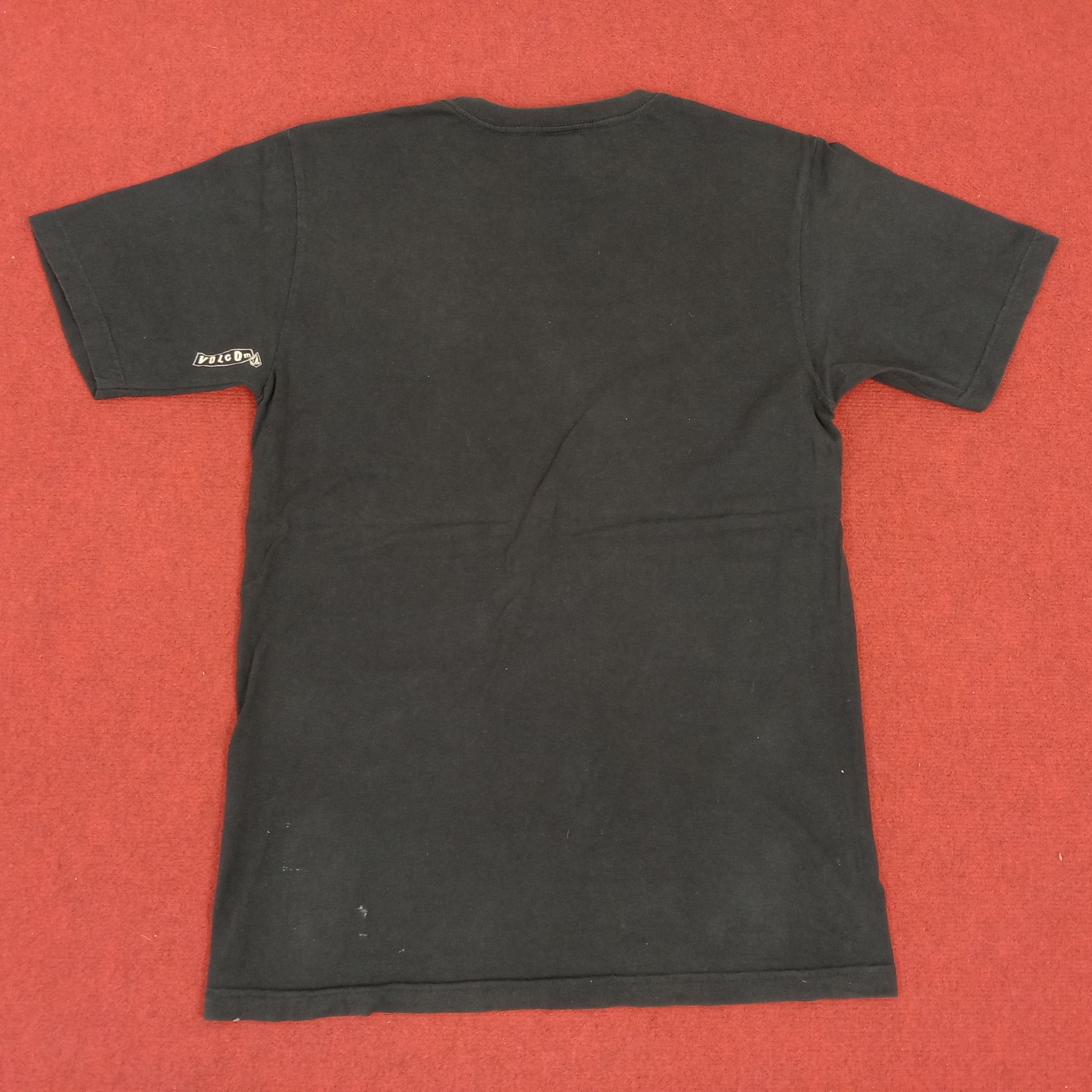 Volcom Volcom Streetwear Skateboard Rare Design Tshirt Size US M / EU 48-50 / 2 - 3 Thumbnail