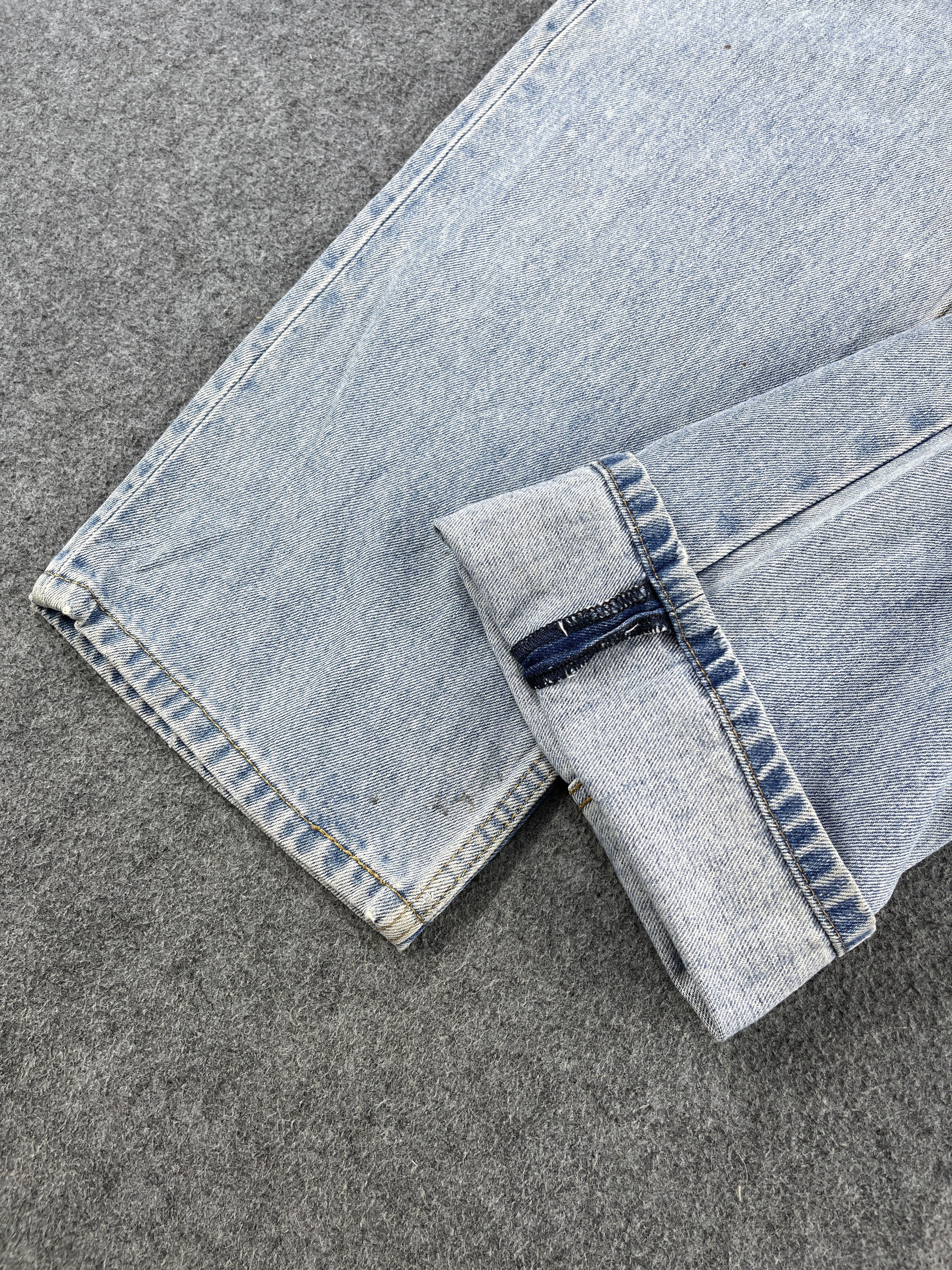 Levi's × Vintage Vintage Levis 550 Distressed Jeans - J221 Size US 37 - 5 Thumbnail