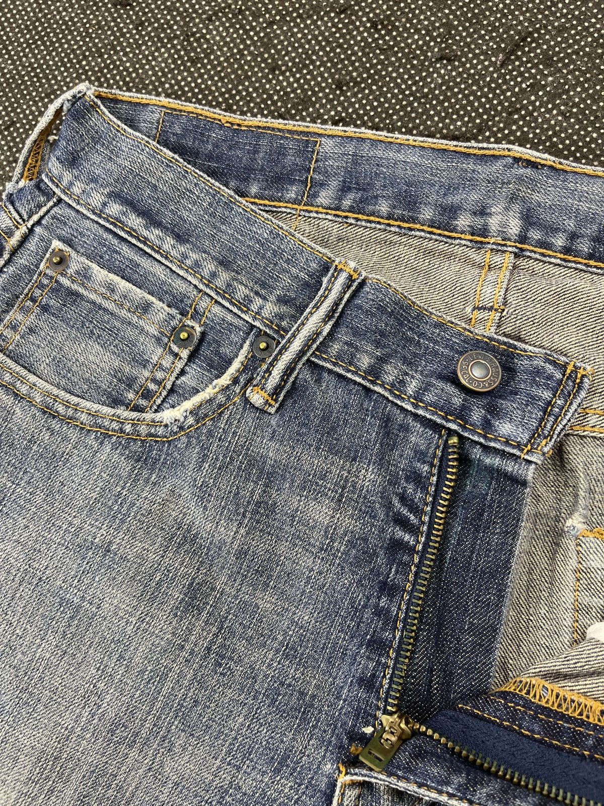 Levi's Vintage Levis 559 Rusty Wash Distressed Jeans - J574 Size US 32 / EU 48 - 6 Thumbnail