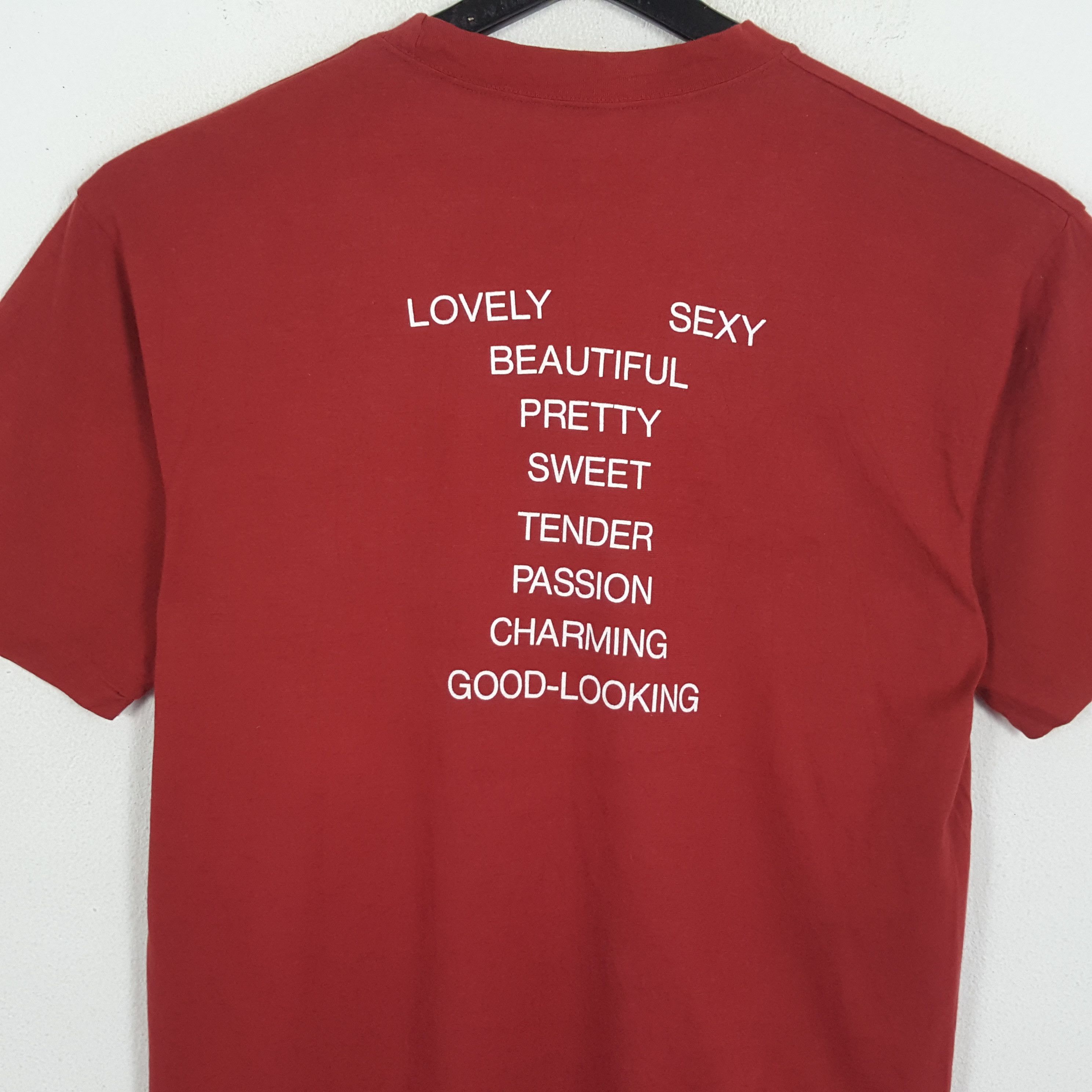 Vintage LIPSTICK Spell Out Art Design Style Vintage Tshirt Size US L / EU 52-54 / 3 - 4 Thumbnail