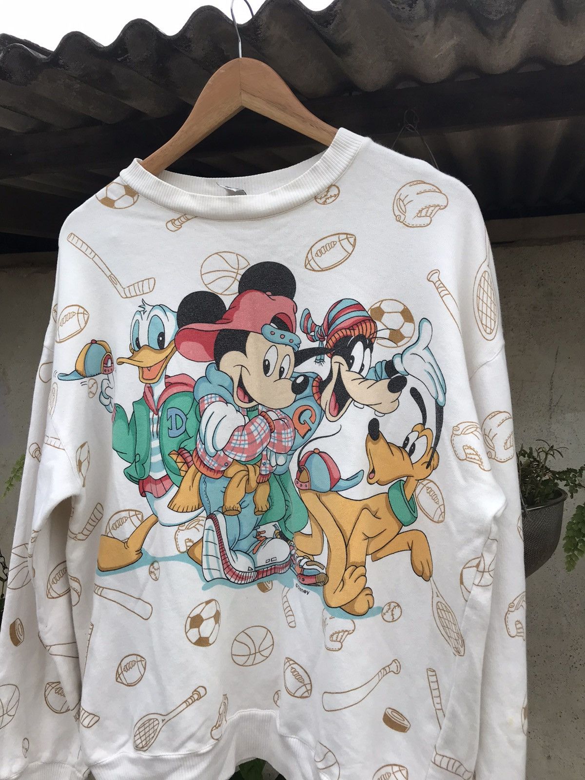 Japanese Brand Vintage Mickey Mouse and Friends Full Print Sweatshirt Size US M / EU 48-50 / 2 - 5 Thumbnail