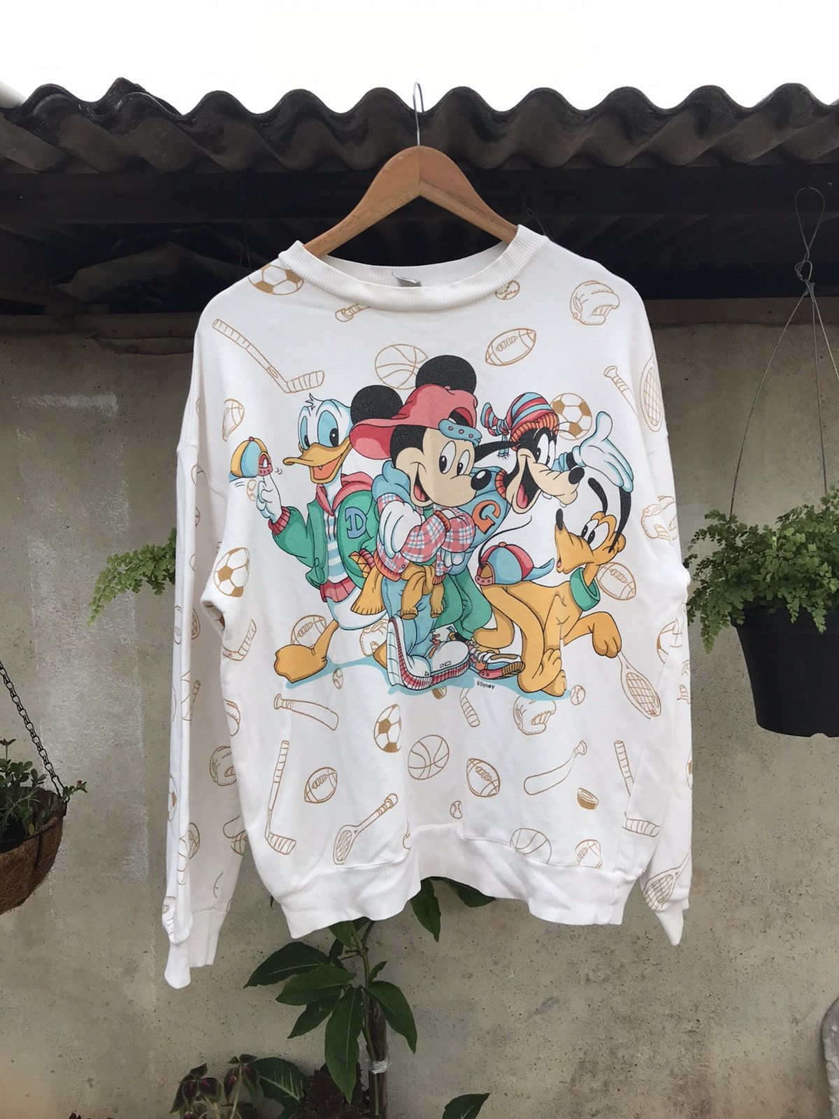 Japanese Brand Vintage Mickey Mouse and Friends Full Print Sweatshirt Size US M / EU 48-50 / 2 - 1 Thumbnail